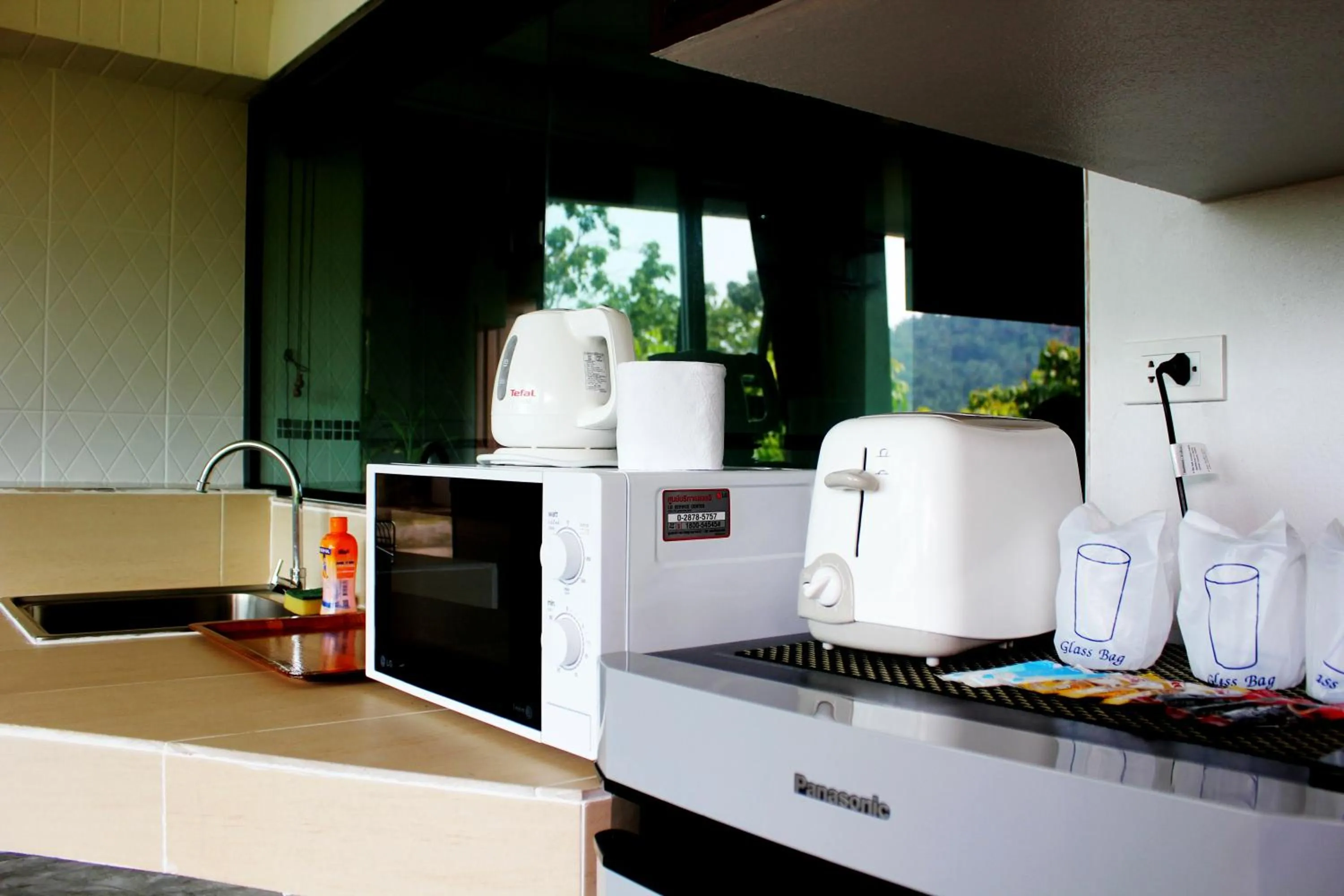 Kitchen or kitchenette in Balcony Villa