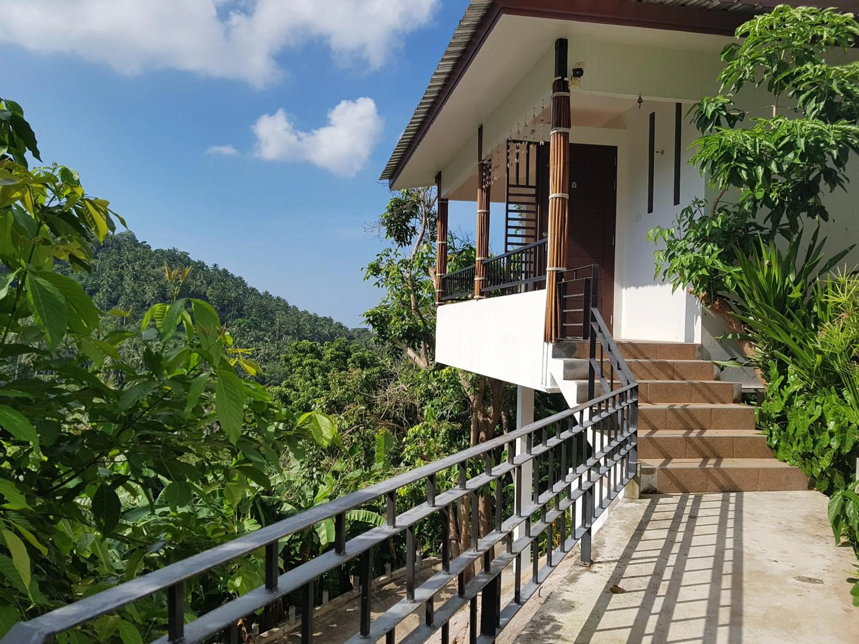 Facade/entrance in Balcony Villa