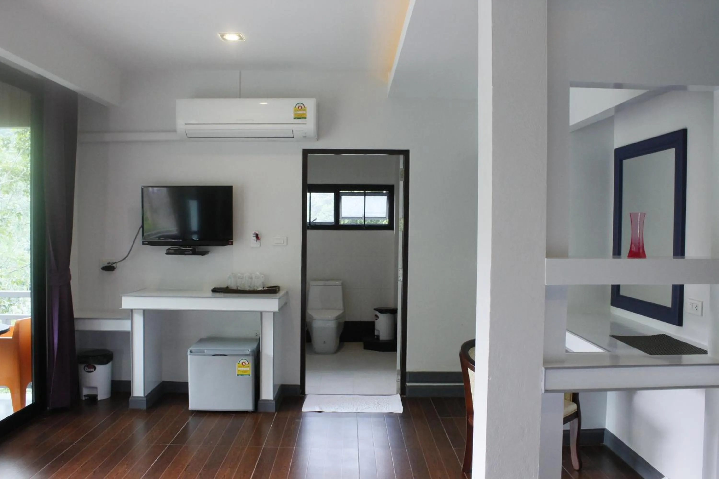 Photo of the whole room in Balcony Villa