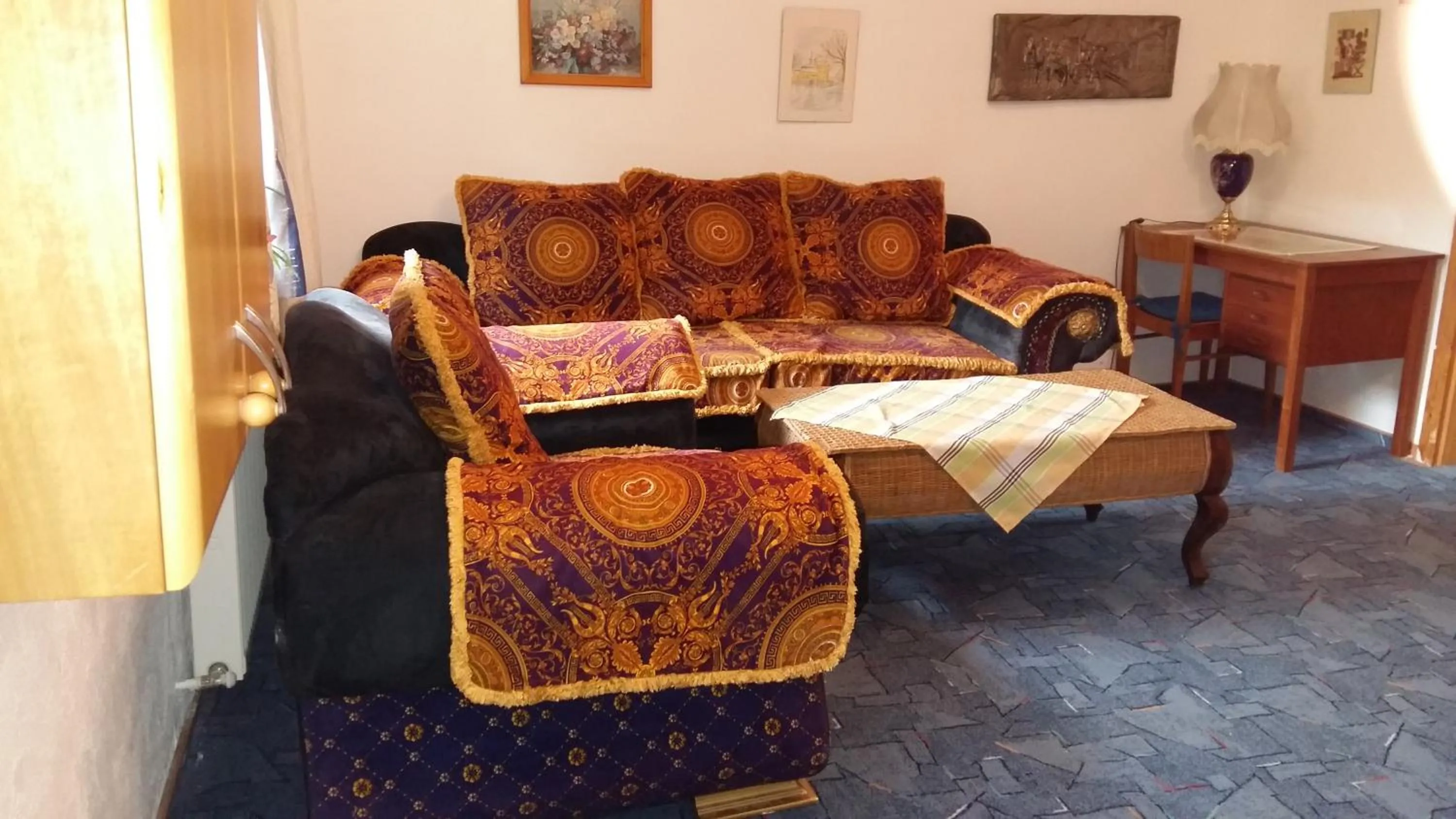 Three-Bedroom House in Altes Forsthaus am Bach