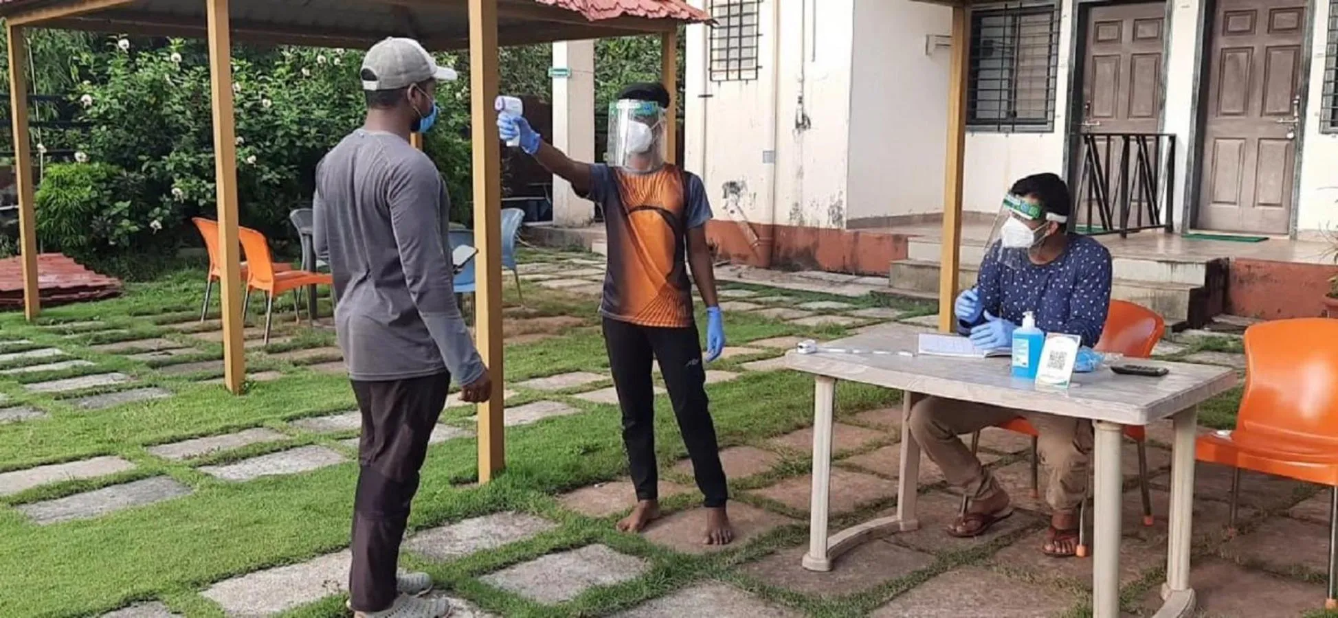 Property building in Whistling Waves Beach Resort