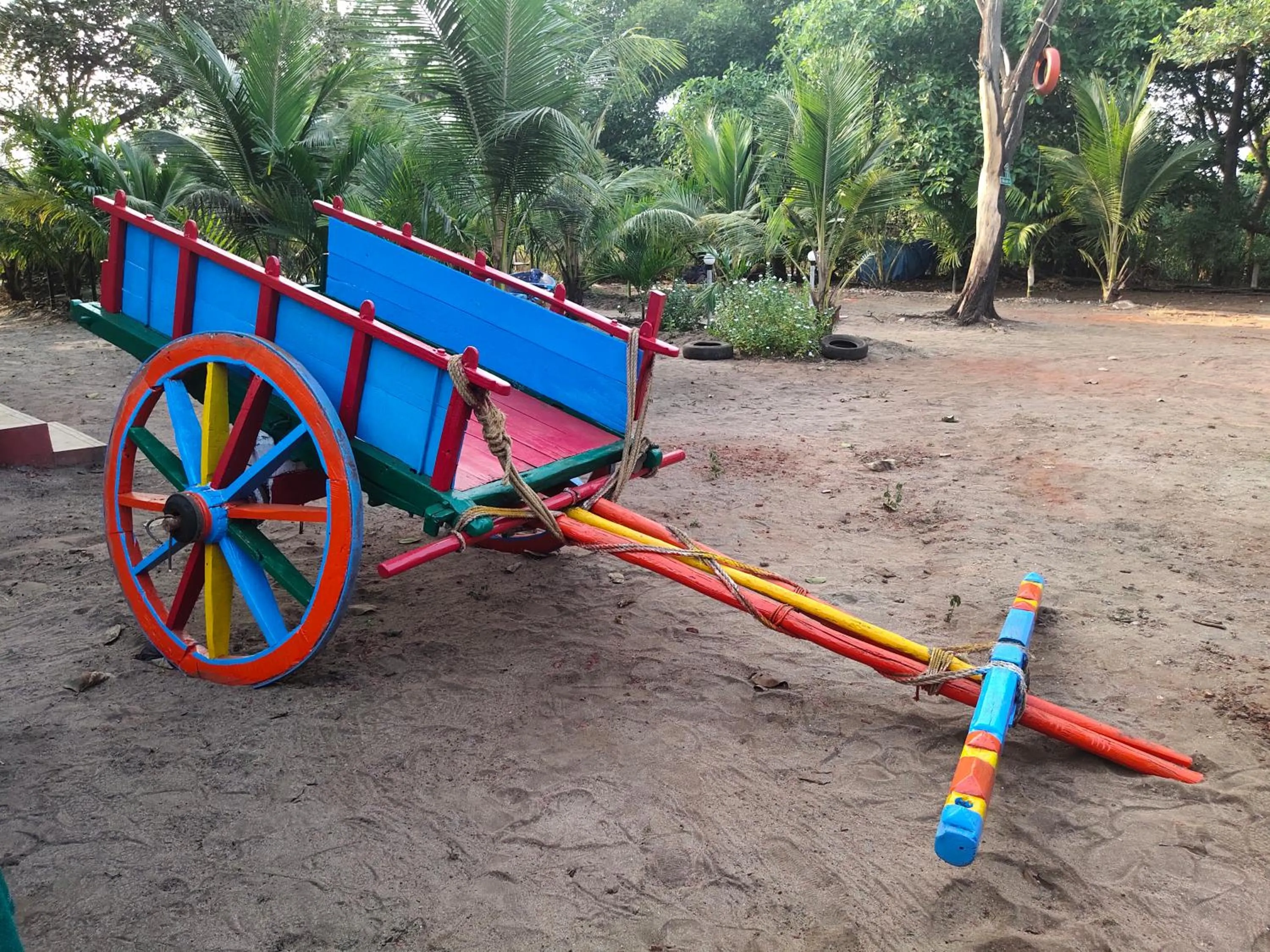 Decorative detail in Whistling Waves Beach Resort