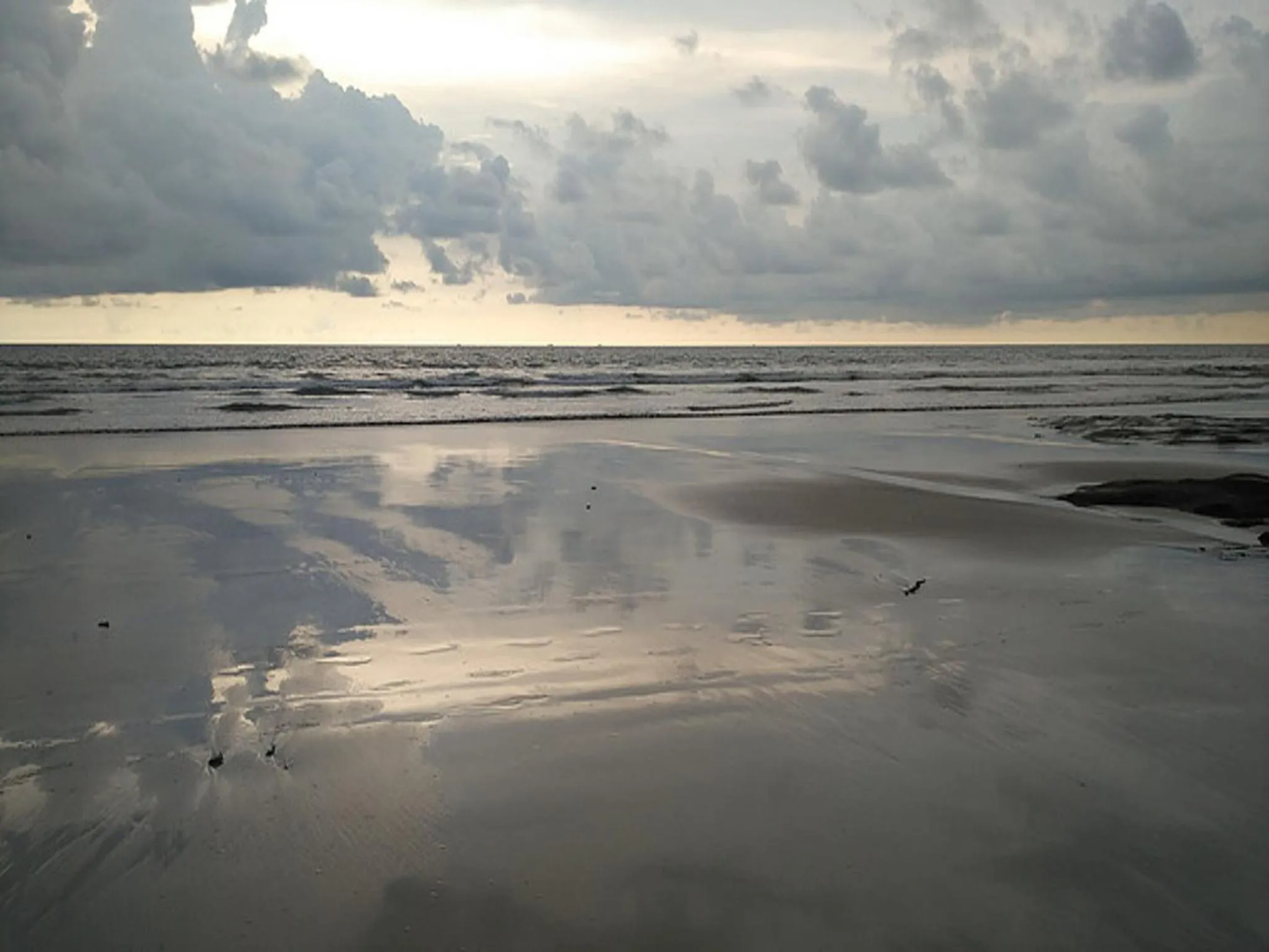 Beach in Whistling Waves Beach Resort