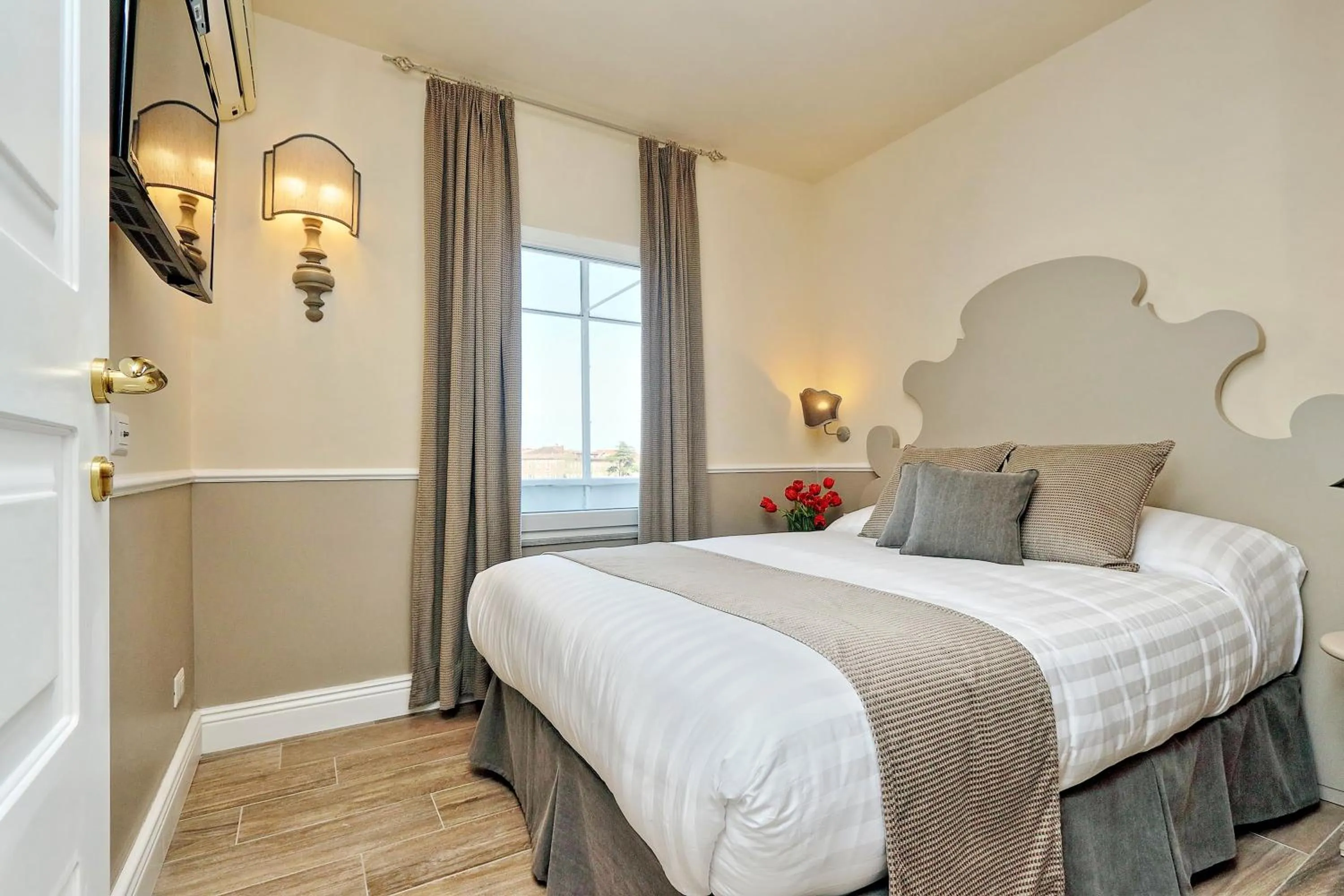 Bed in Bellezza Al Colosseo - B&B & Apts