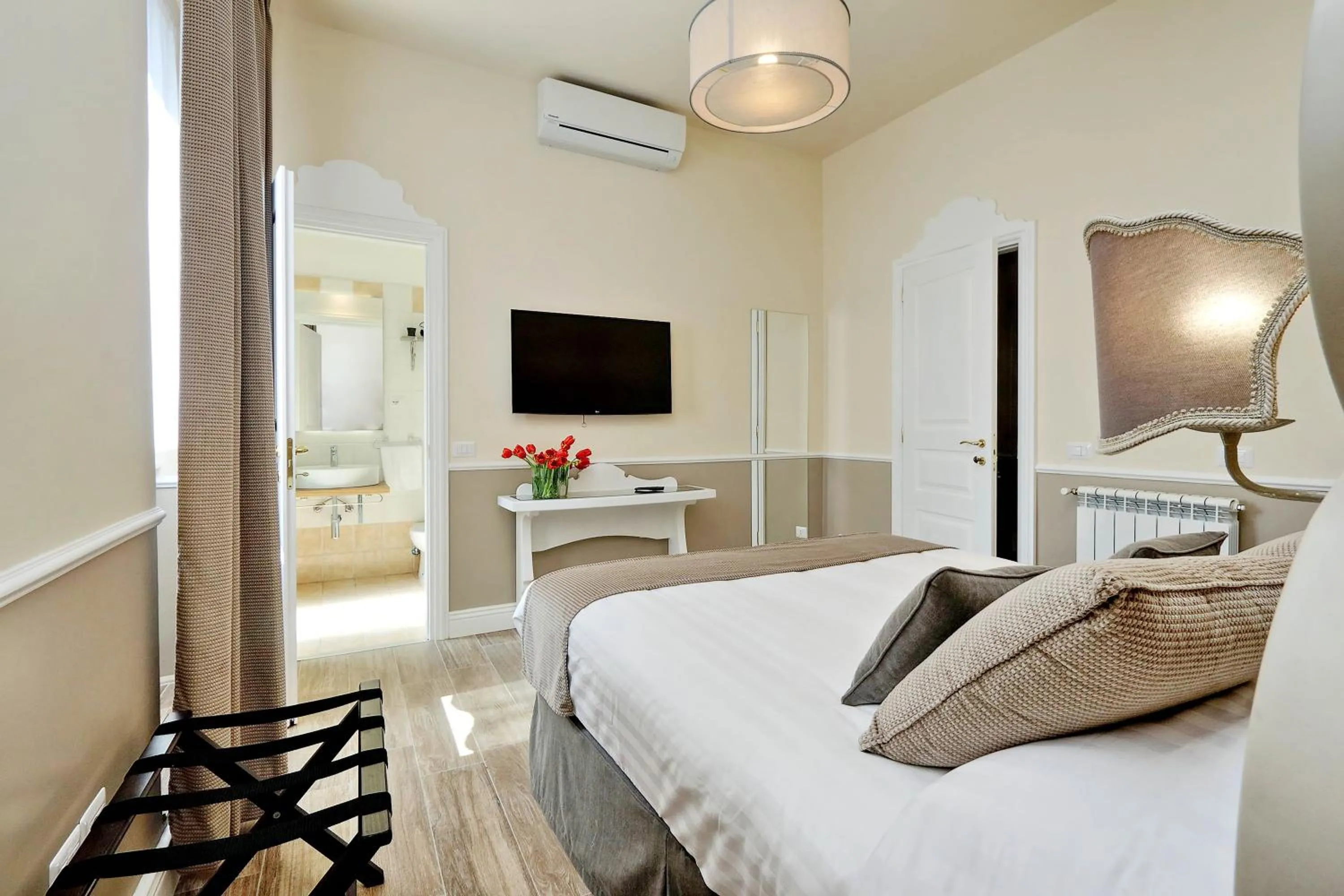 Bed in Bellezza Al Colosseo - B&B & Apts