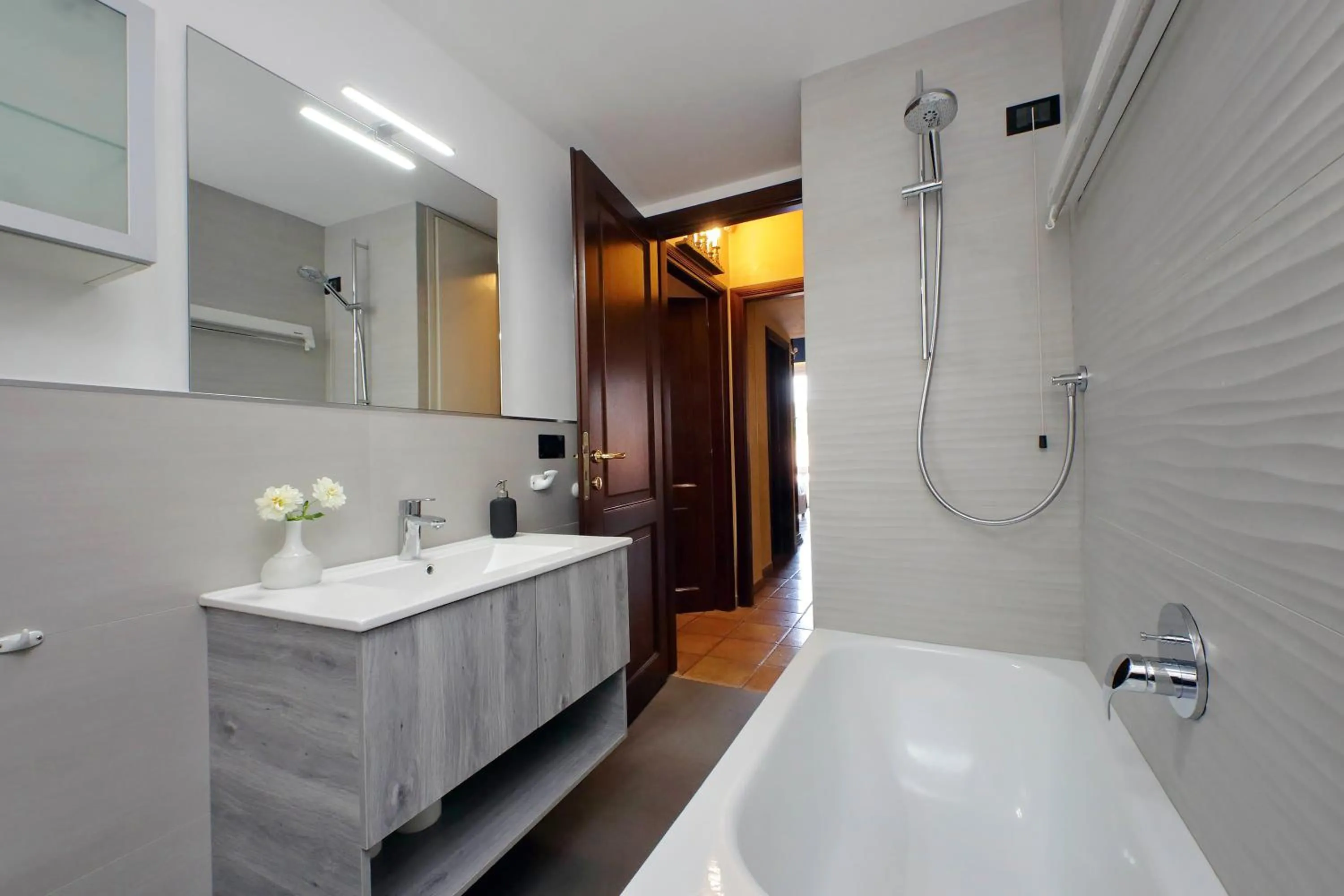 Shower in Bellezza Al Colosseo - B&B & Apts