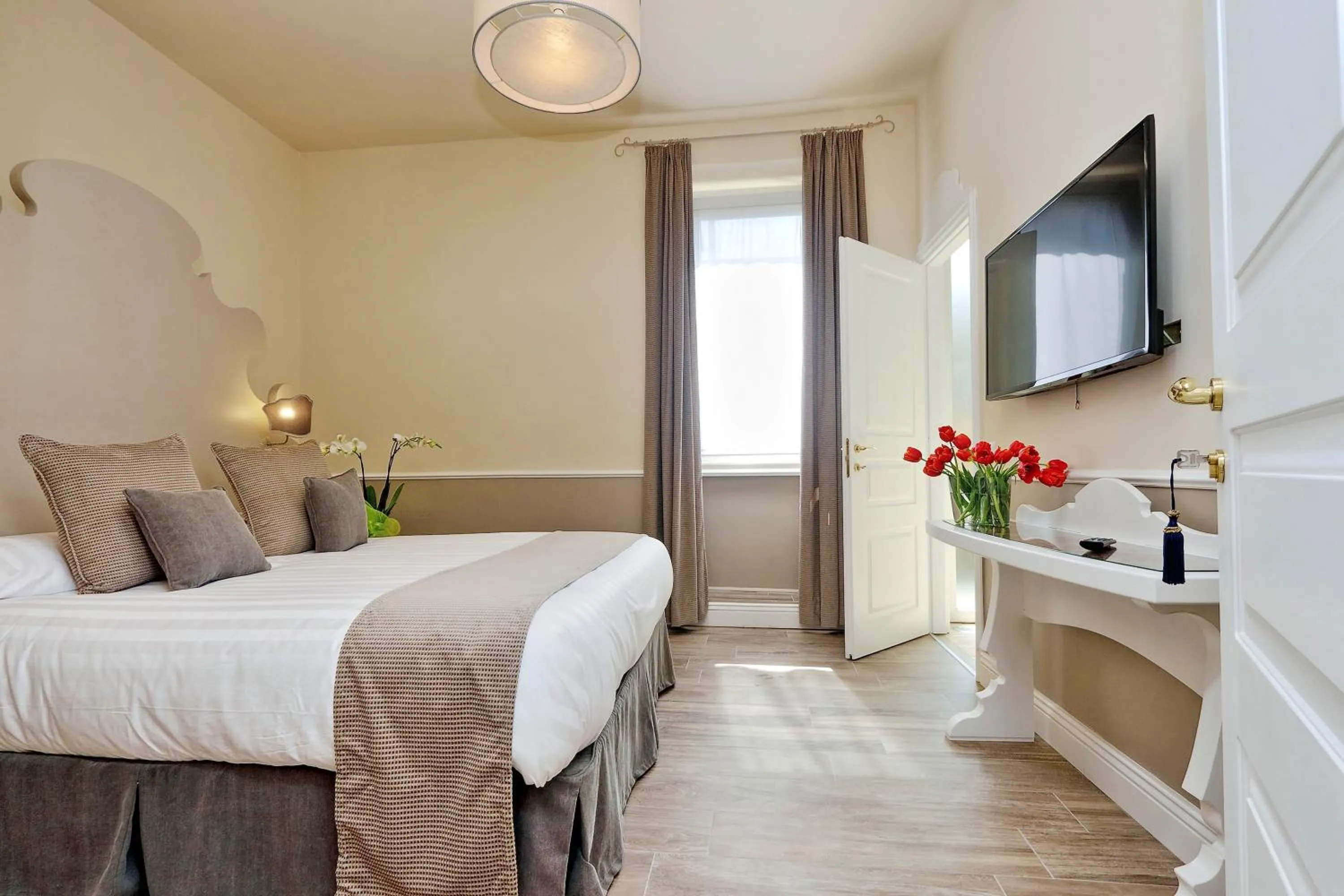 Bed in Bellezza Al Colosseo - B&B & Apts