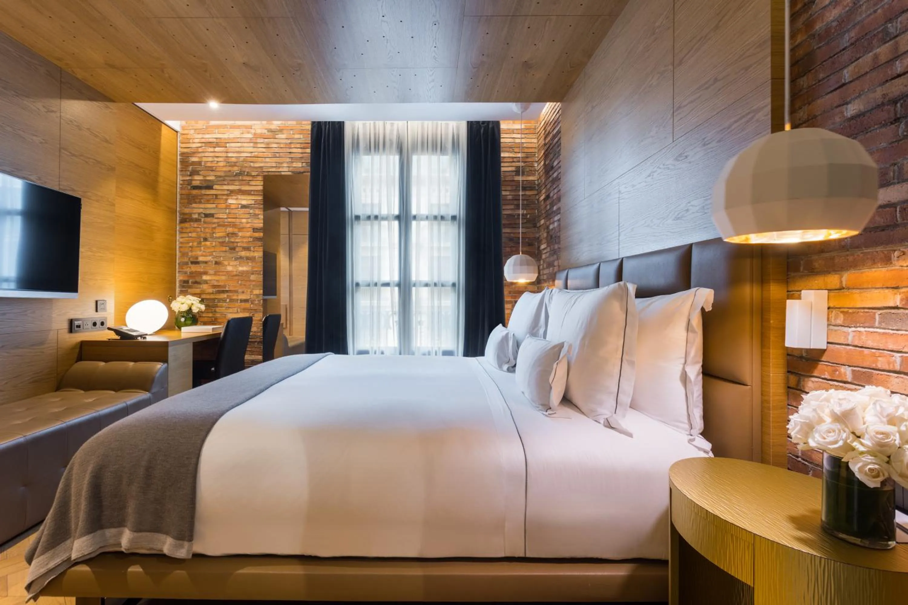 Bed in Monument Hotel