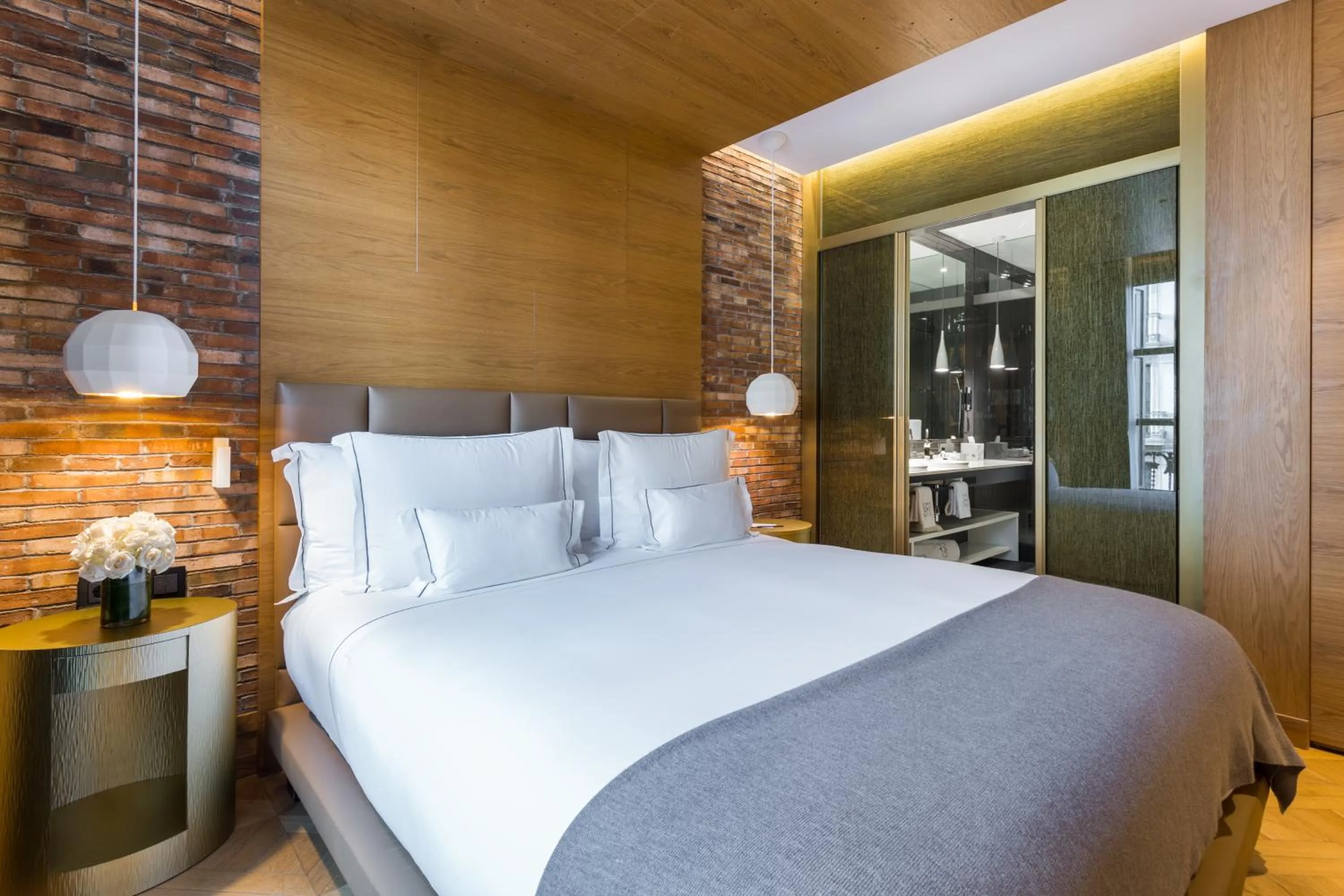 Bed in Monument Hotel