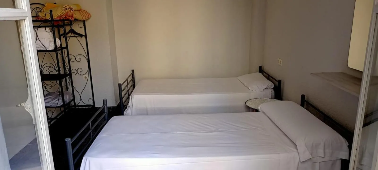Bed in Old Center Inn Alicante