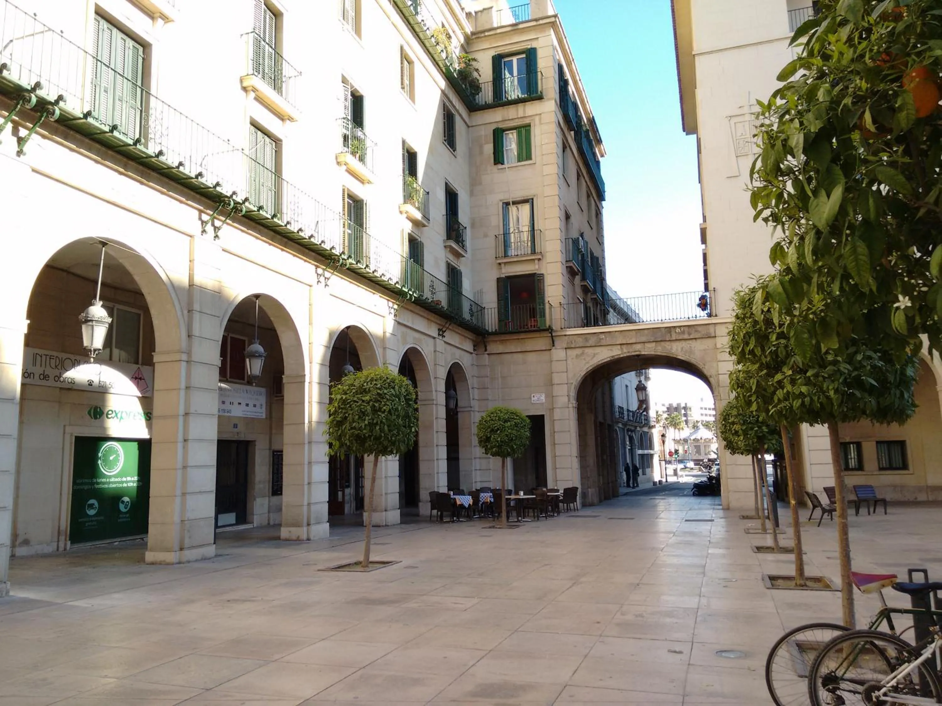 Facade/entrance in Old Center Inn Alicante