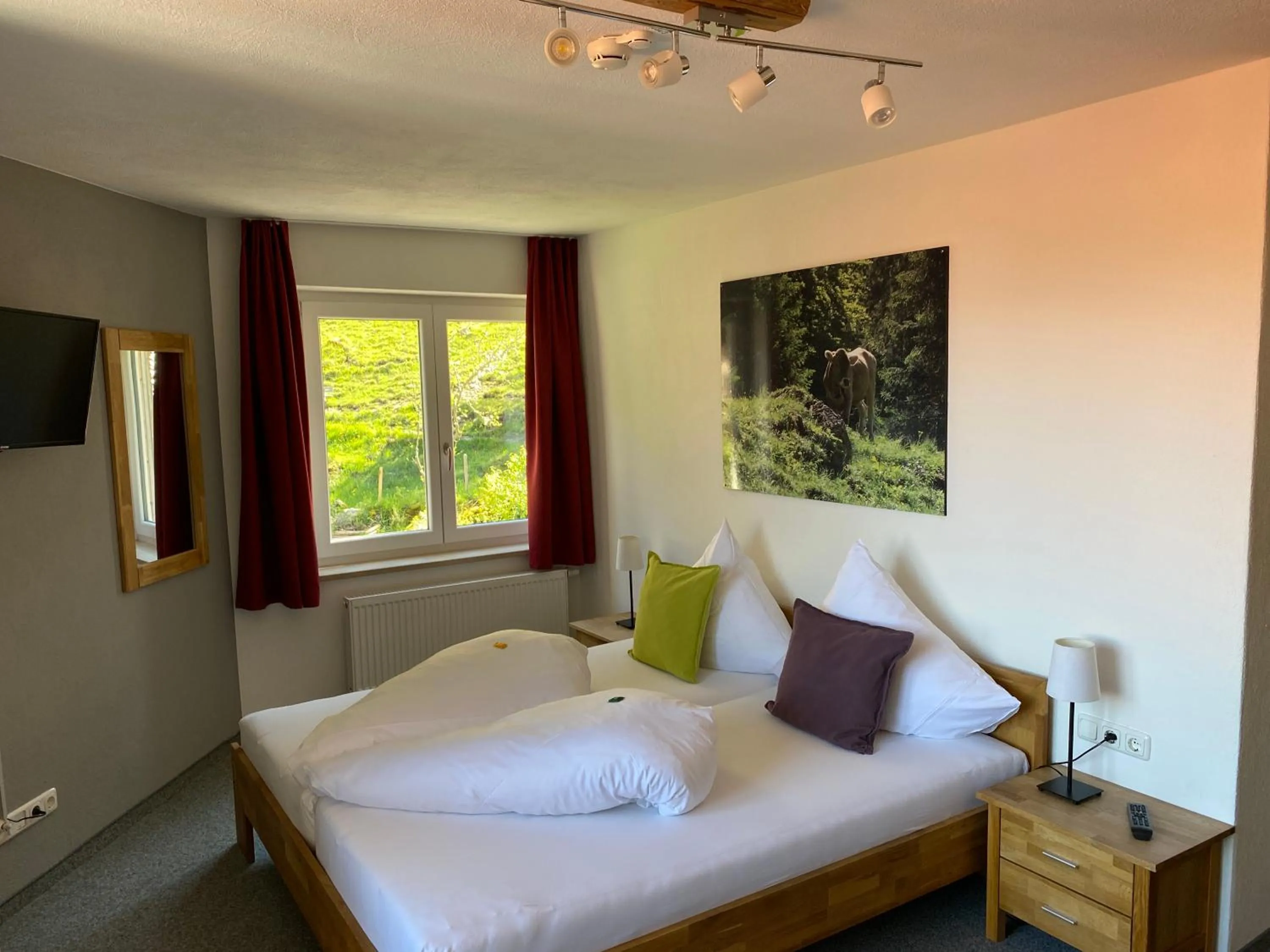 Bed in Bergsteiger-Hotel "Grüner Hut"