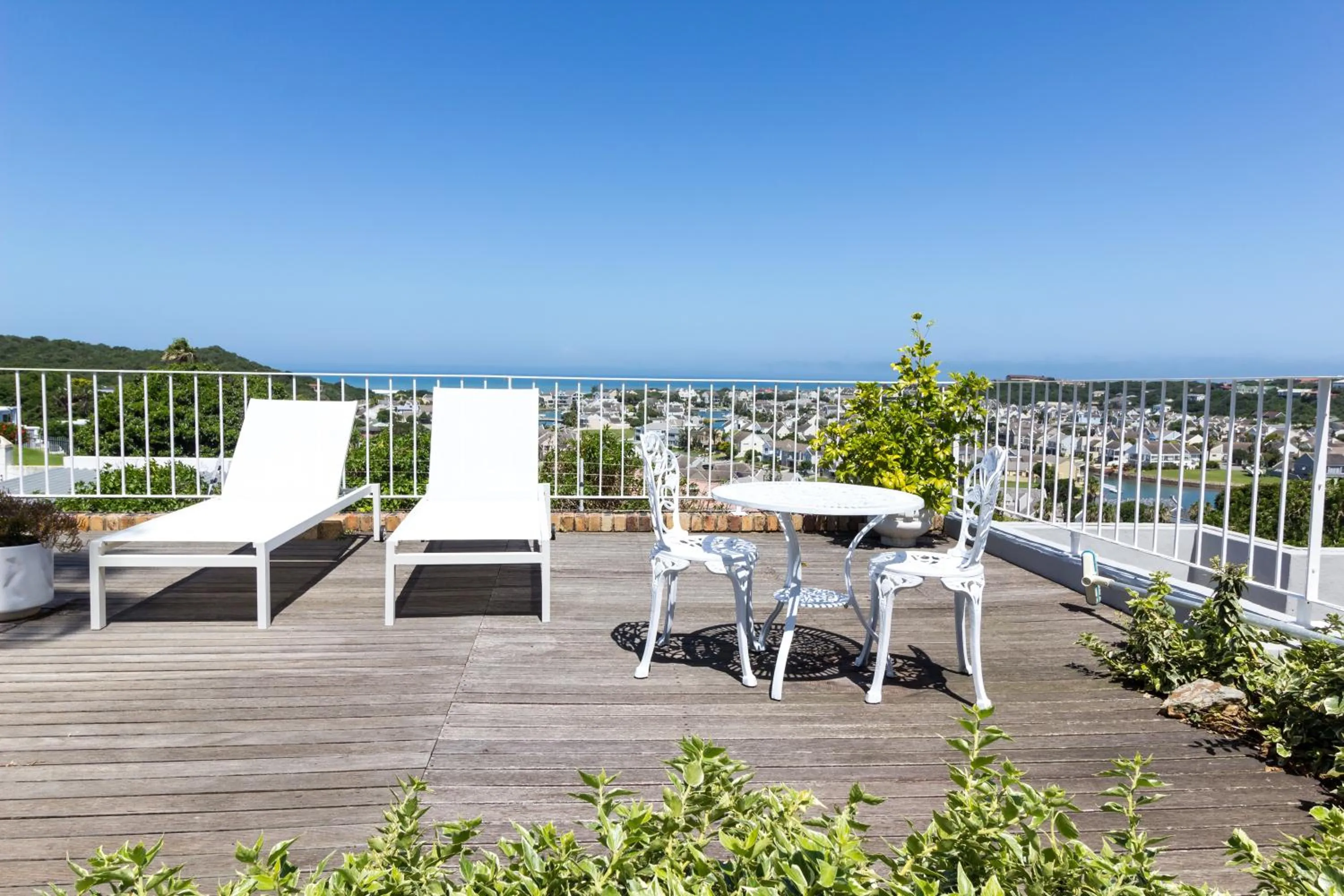 Apartment - single occupancy in The Lookout Guest House