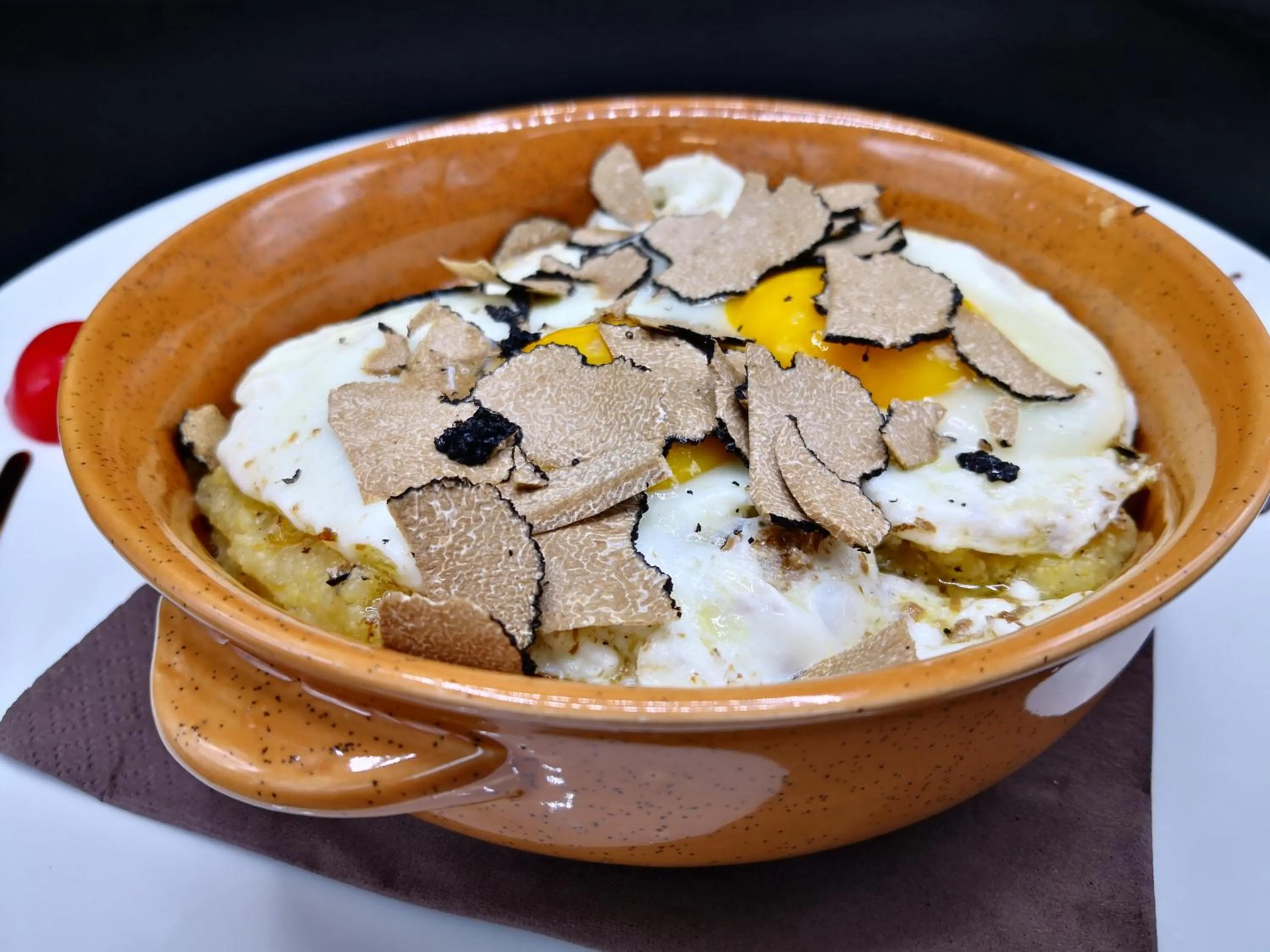 Restaurant/places to eat in Millaenya Inn