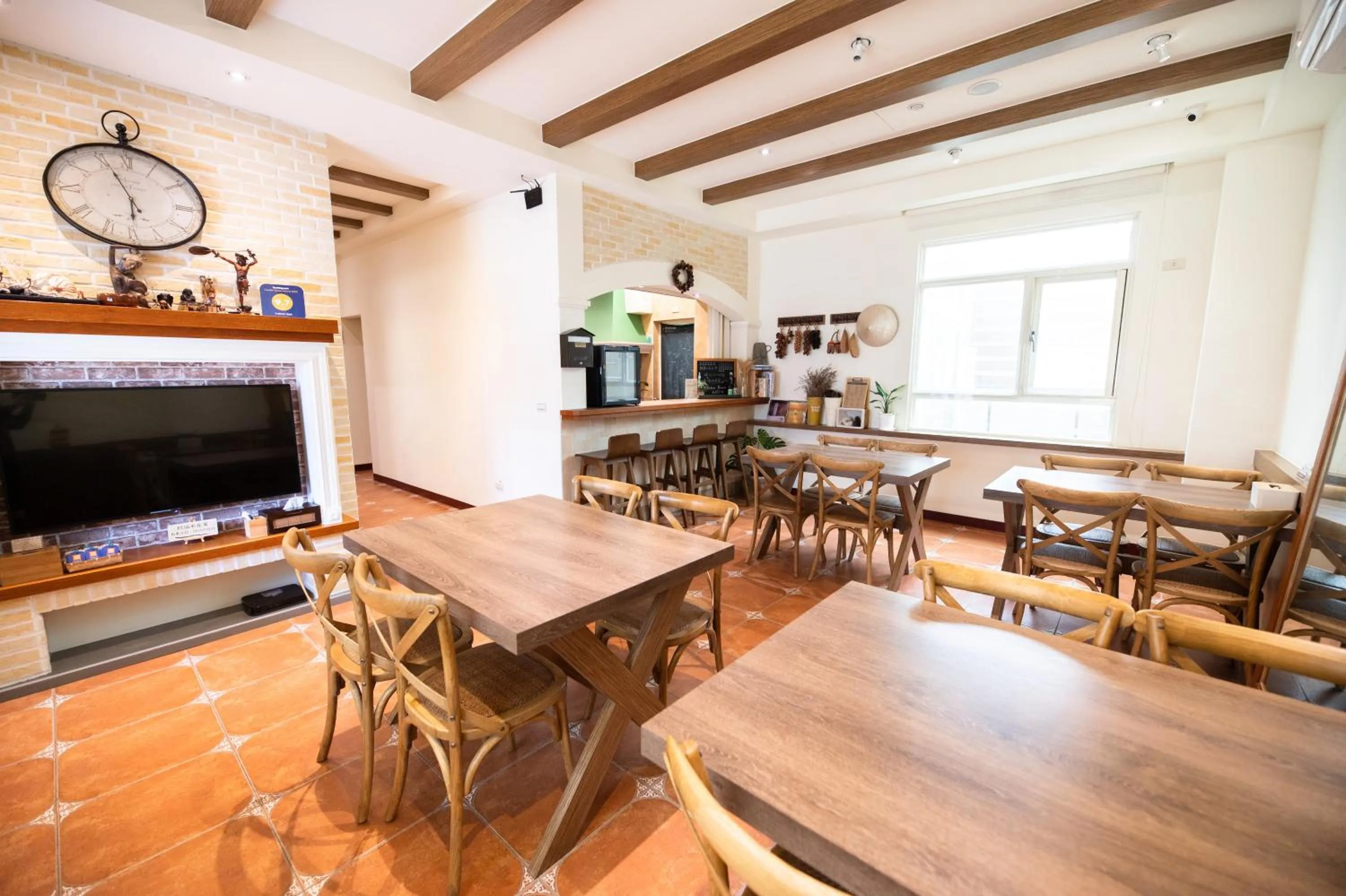 Communal lounge/ TV room in THEDAY B&B