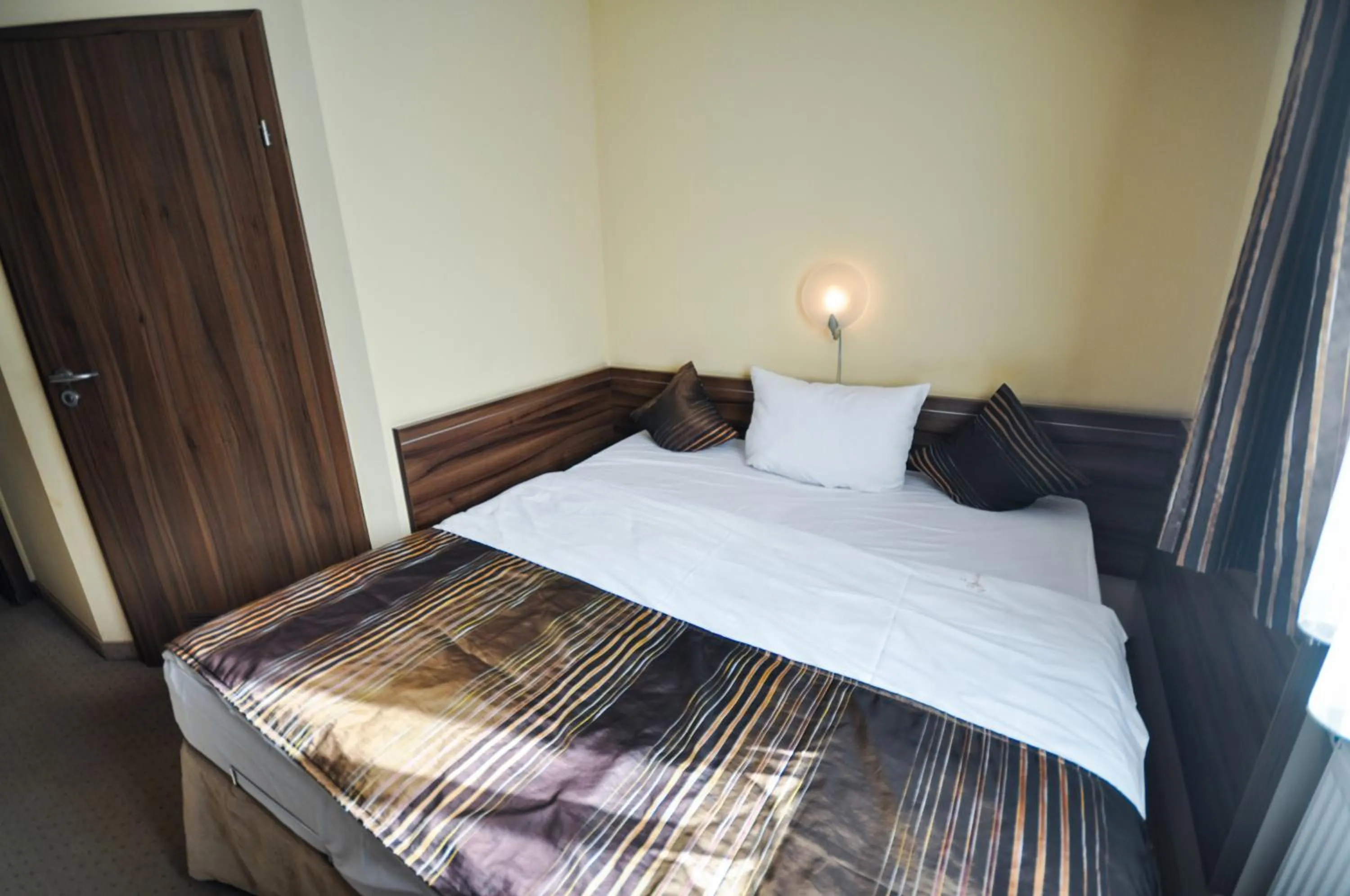 Bed in Hotel Trzy Światy Spa & Wellness Rajska WySpa