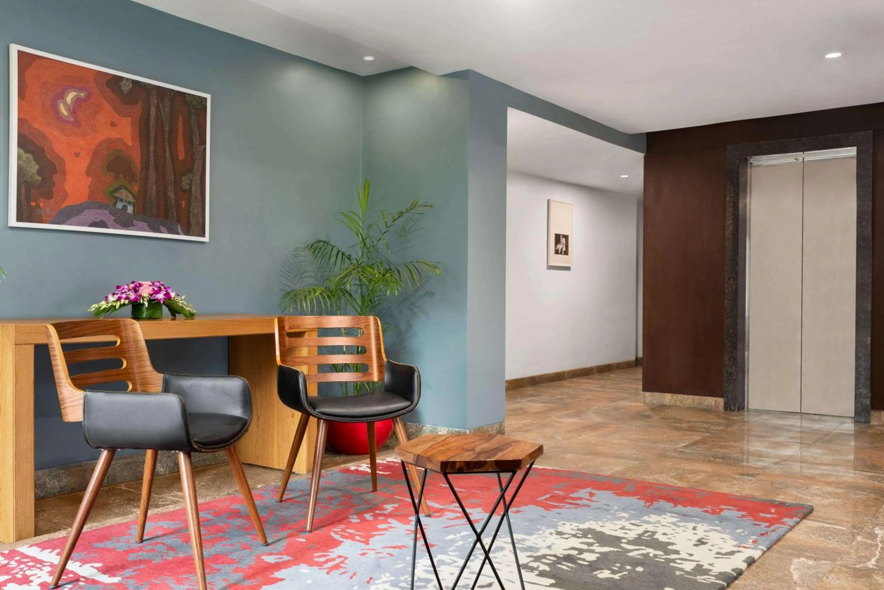 Bathroom in Howard Johnson by Wyndham, Kolkata Airport