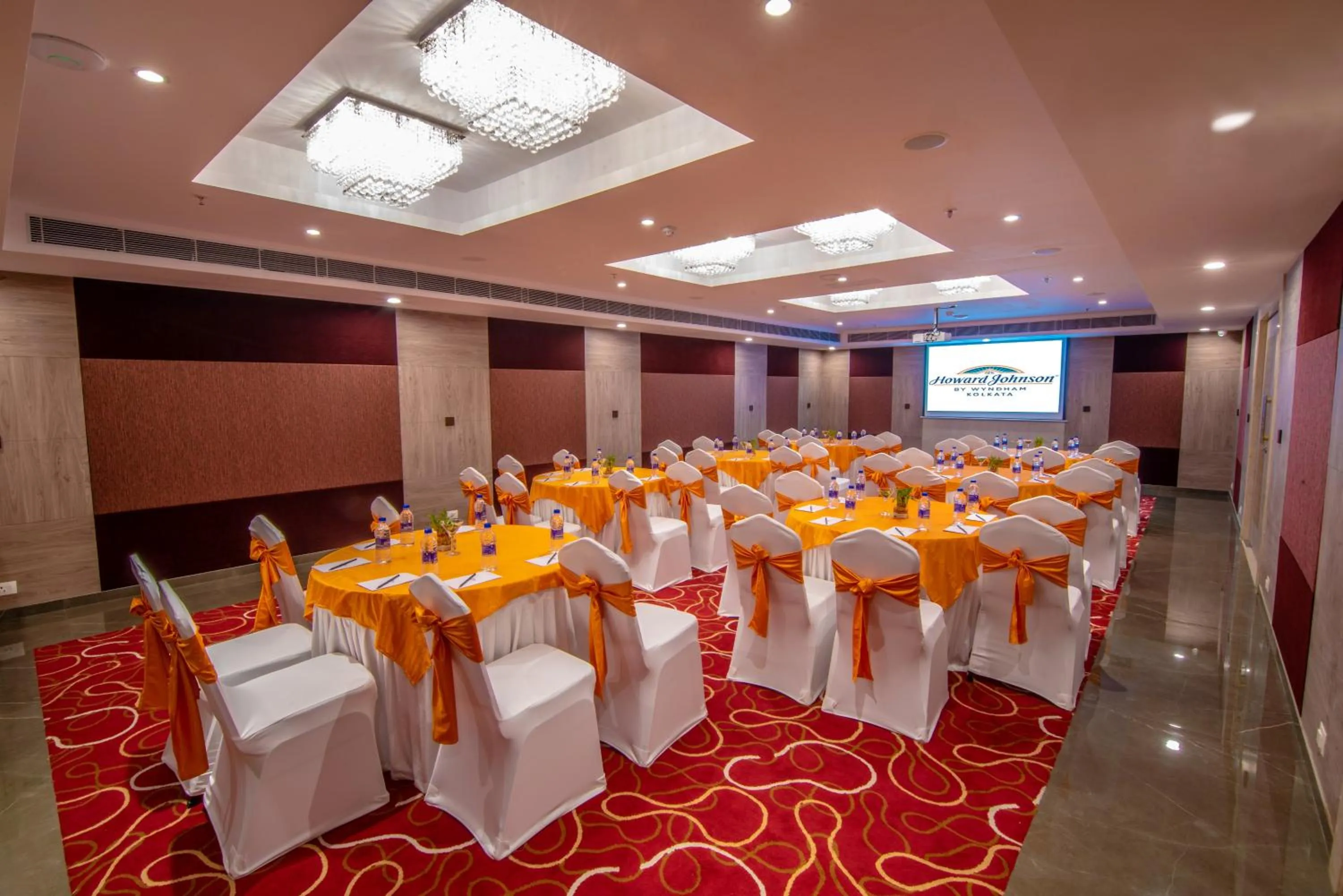 Banquet/Function facilities in Howard Johnson by Wyndham, Kolkata Airport