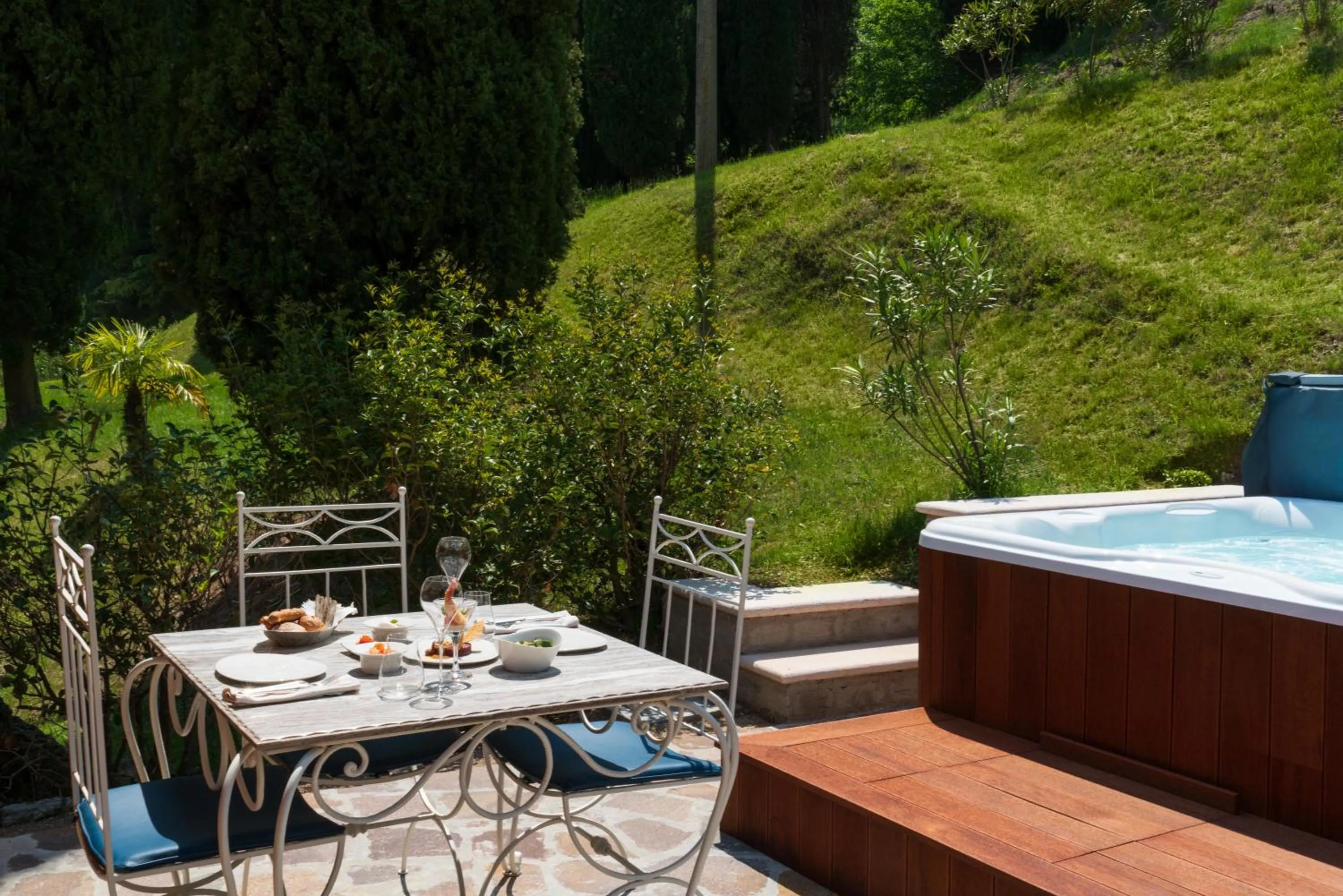 Photo of the whole room in Boutique Hotel Villa Sostaga