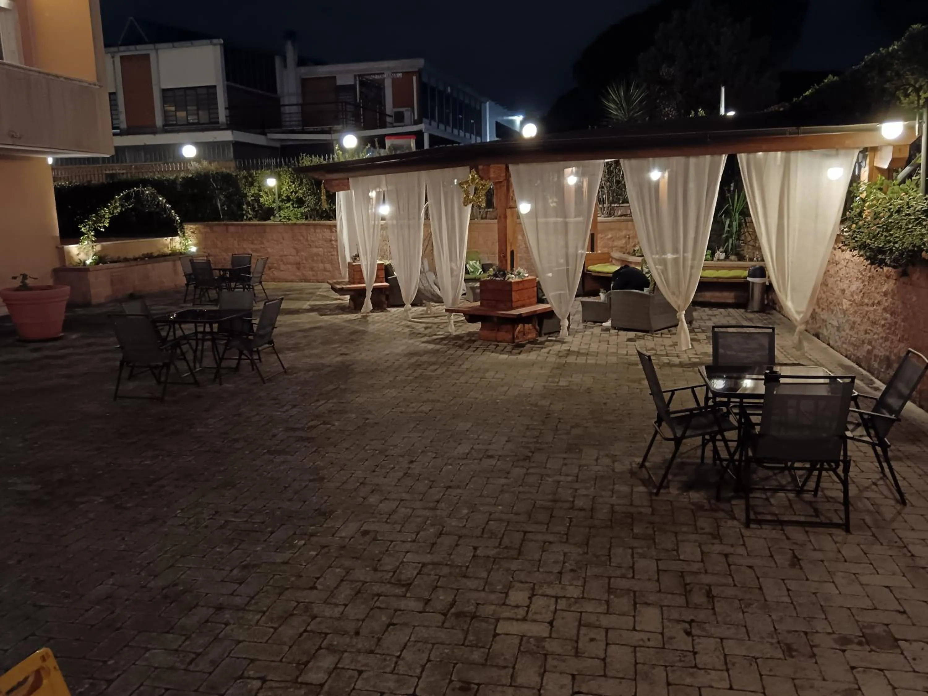 Garden in Hotel Bright