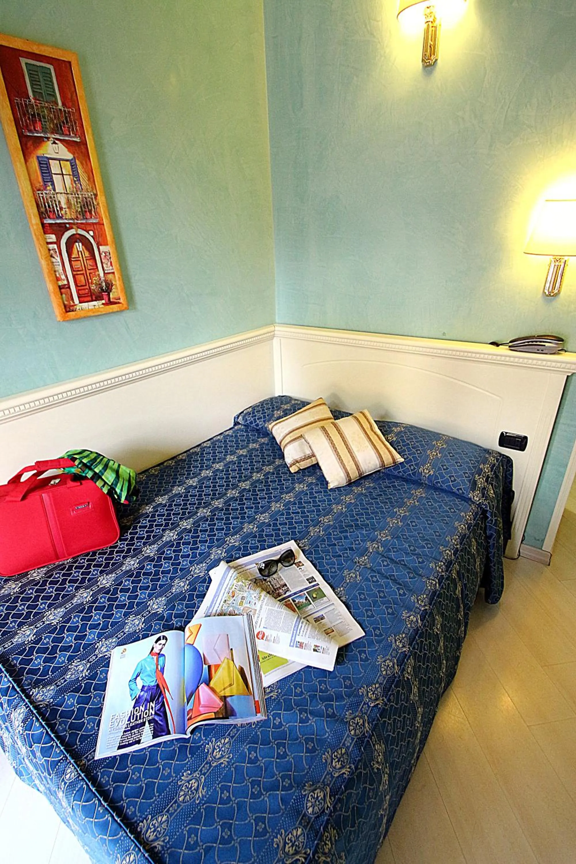 Photo of the whole room, Bed in Hotel Bright