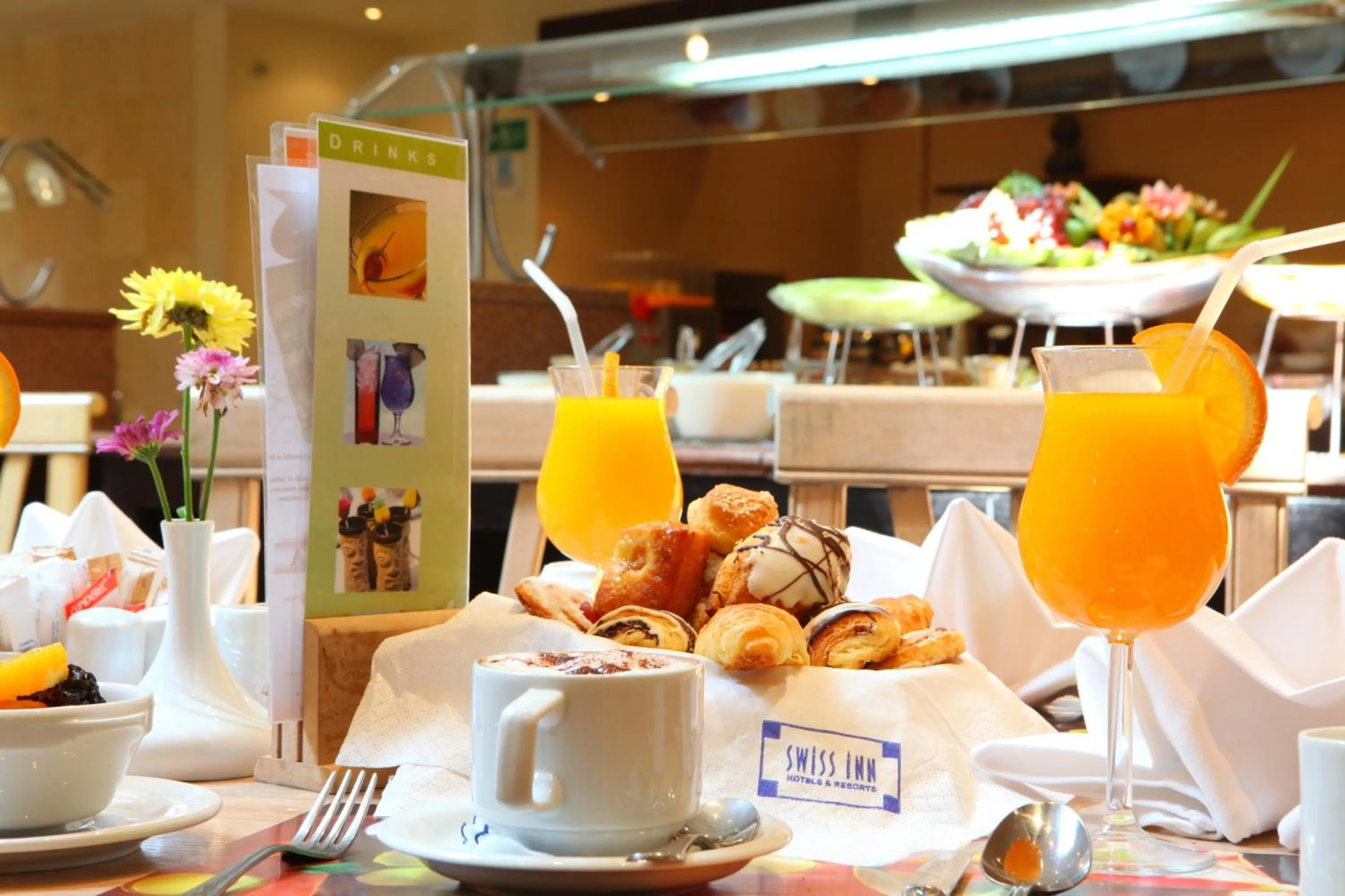 Restaurant/places to eat in Swiss Inn Pyramids Golf Resort