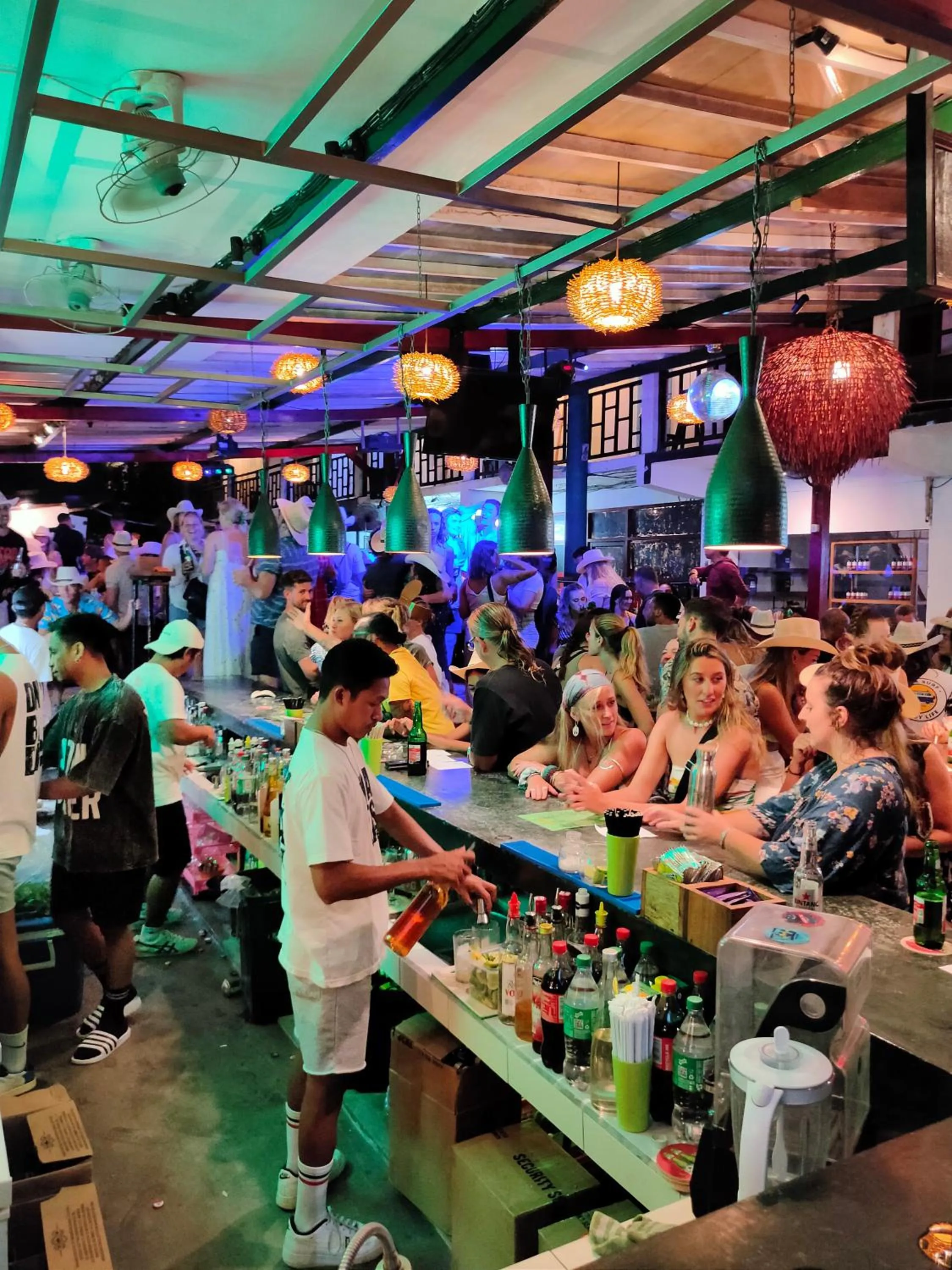 Property building in Gili Beach Bum Hostel