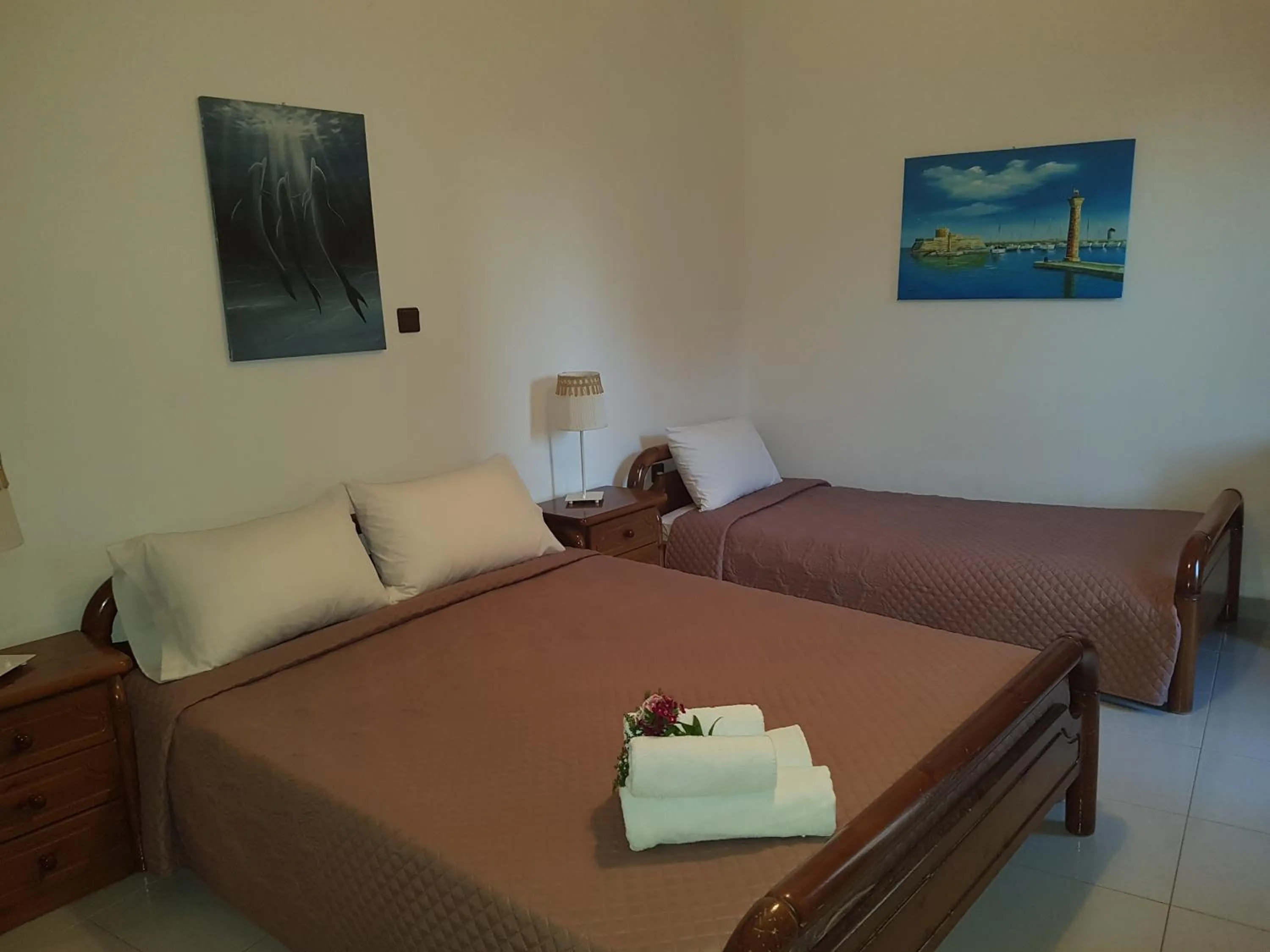 Triple Room with Balcony in Georgia Old Town Apartments