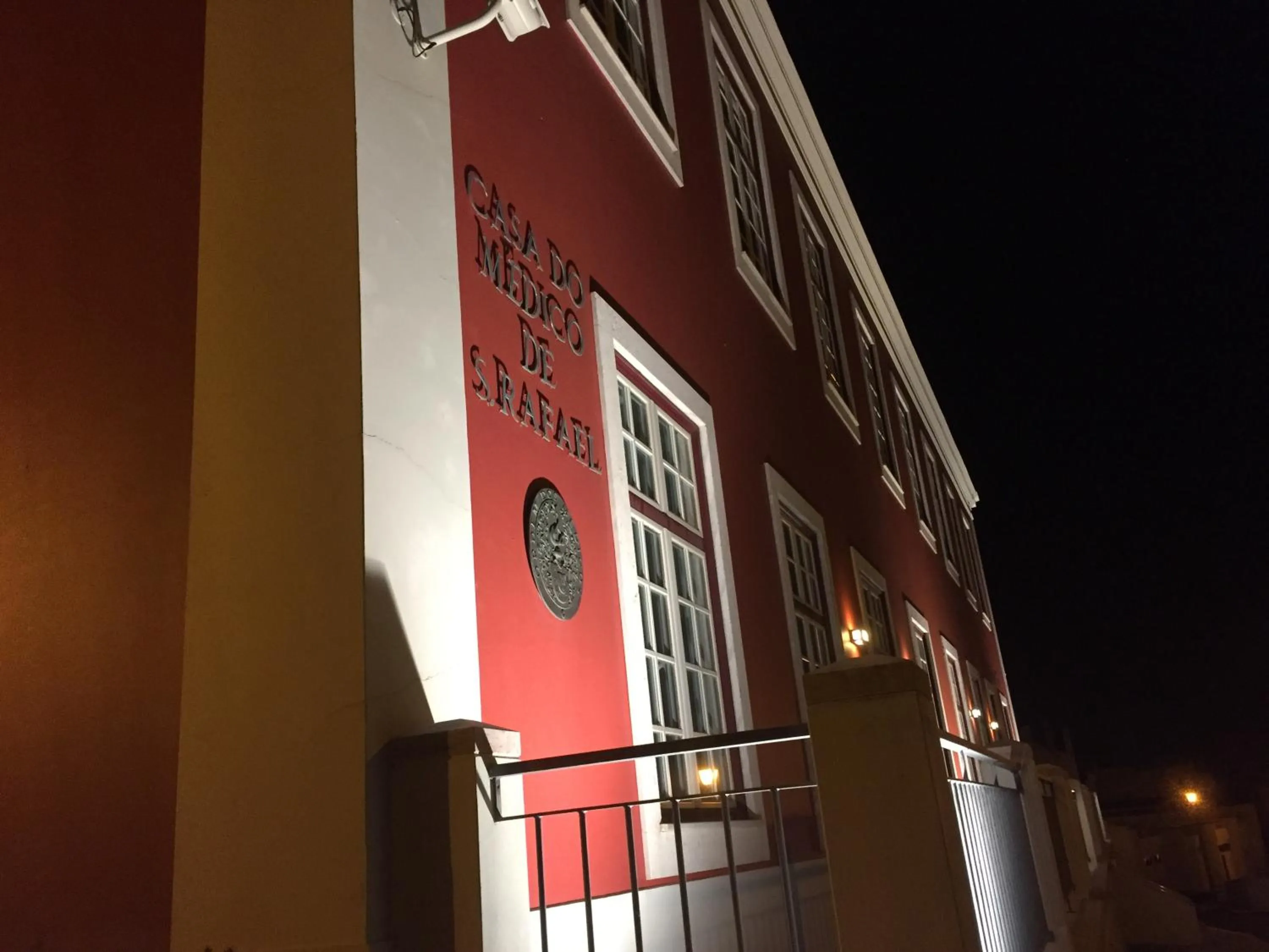 Facade/entrance in Casa do Médico de São Rafael
