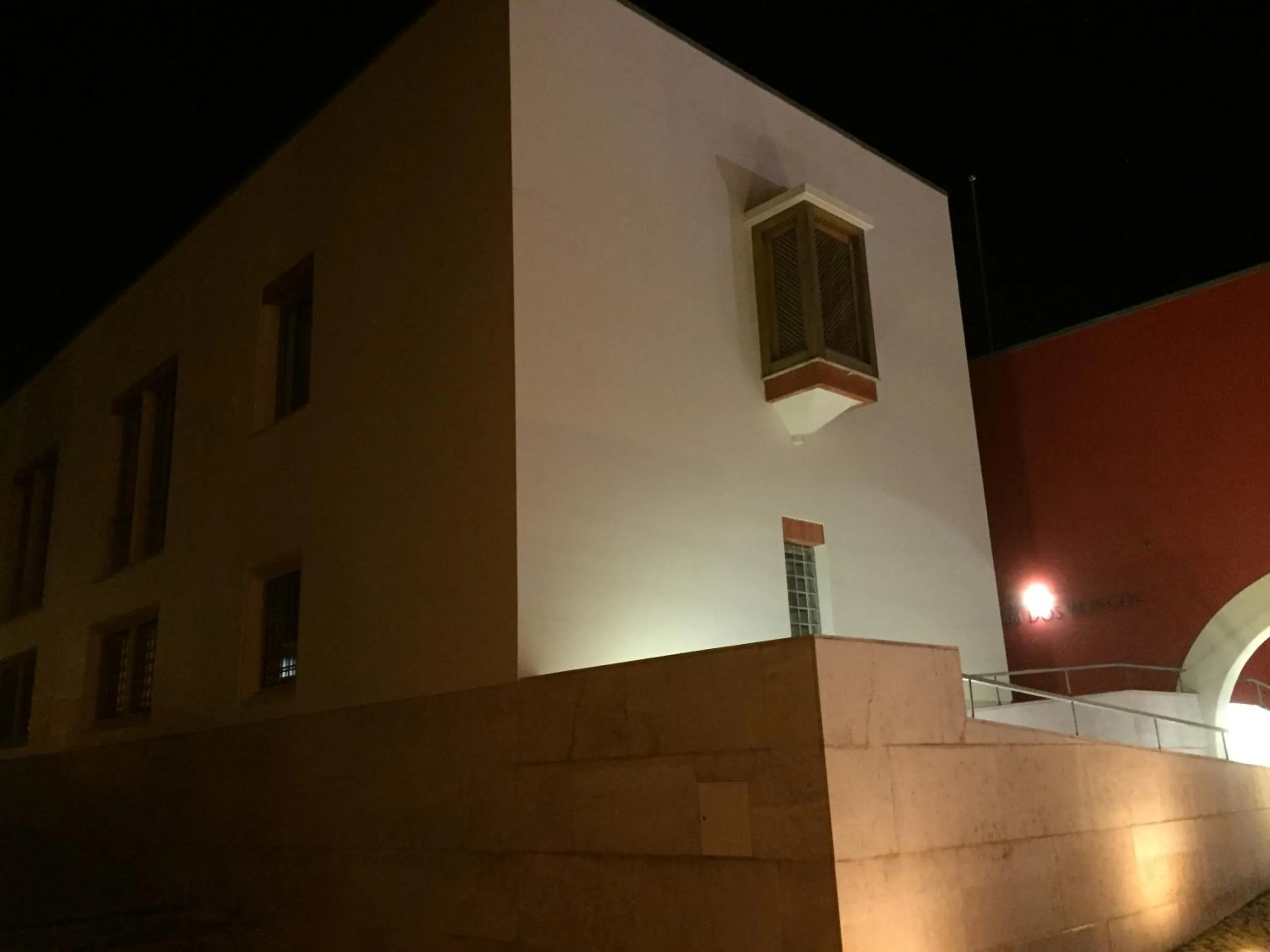Facade/entrance in Casa do Médico de São Rafael