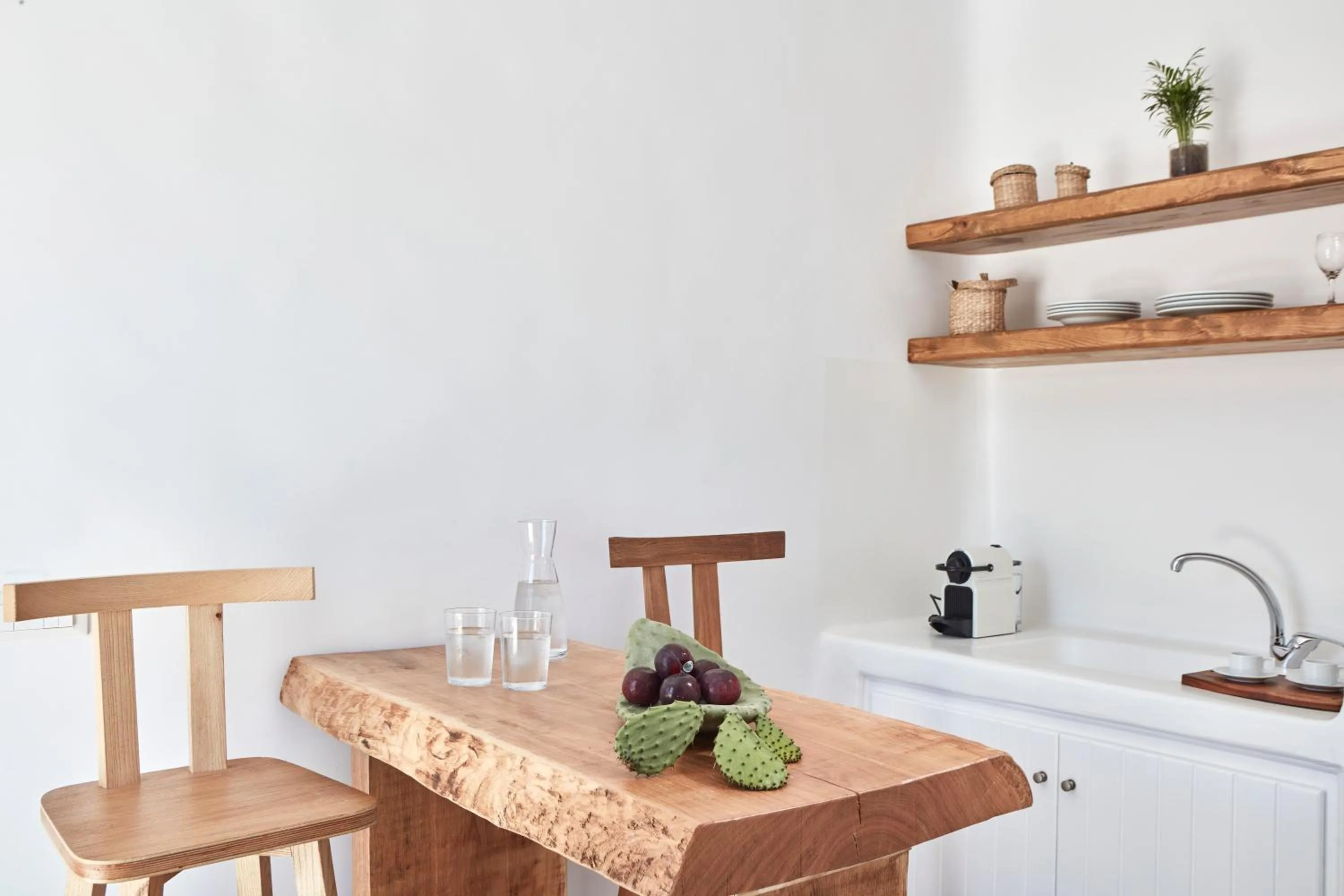 Coffee/tea facilities in Mykonos Waves Beach House & Suites