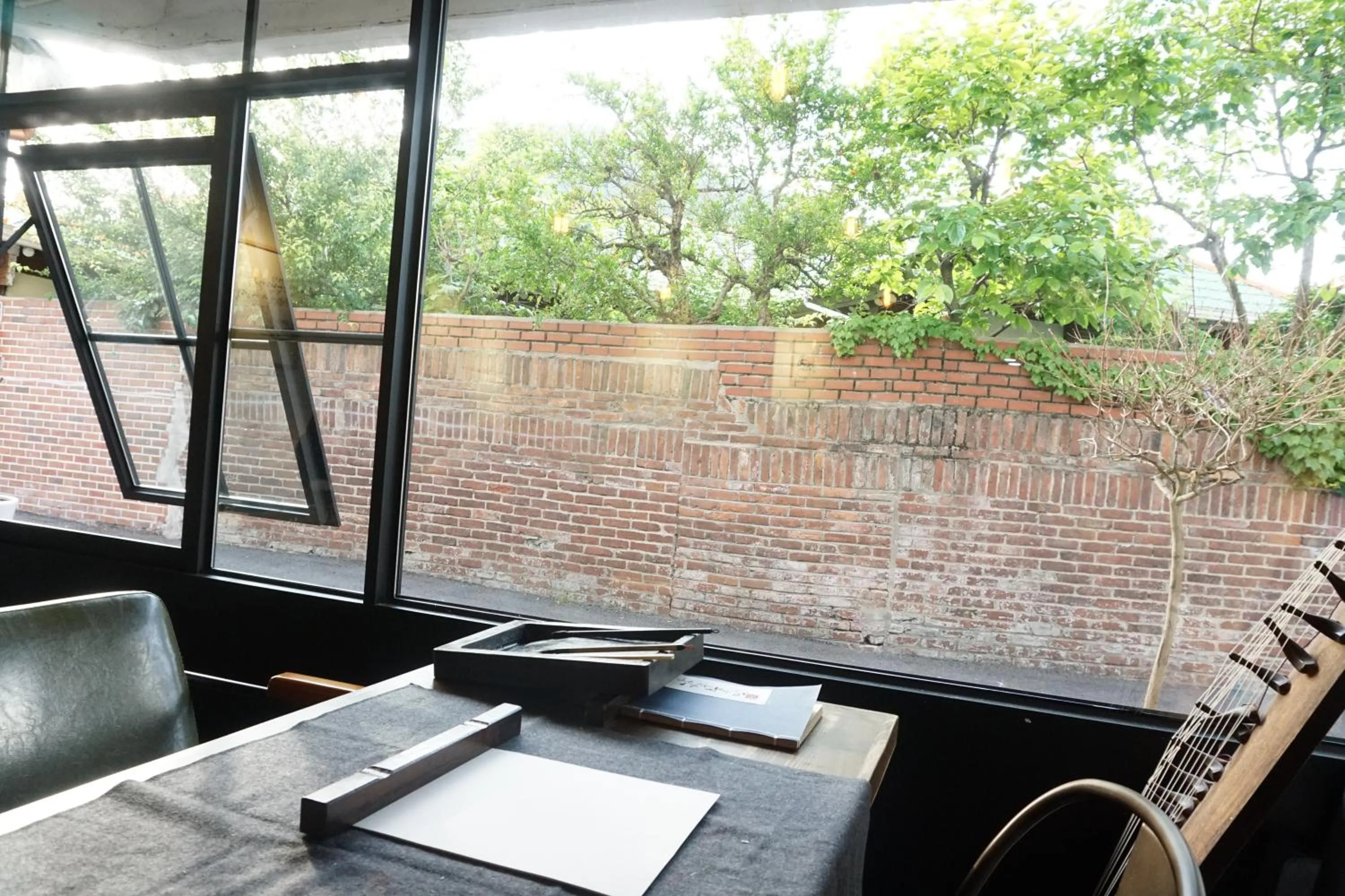 Restaurant/places to eat in Grim Garden Guesthouse