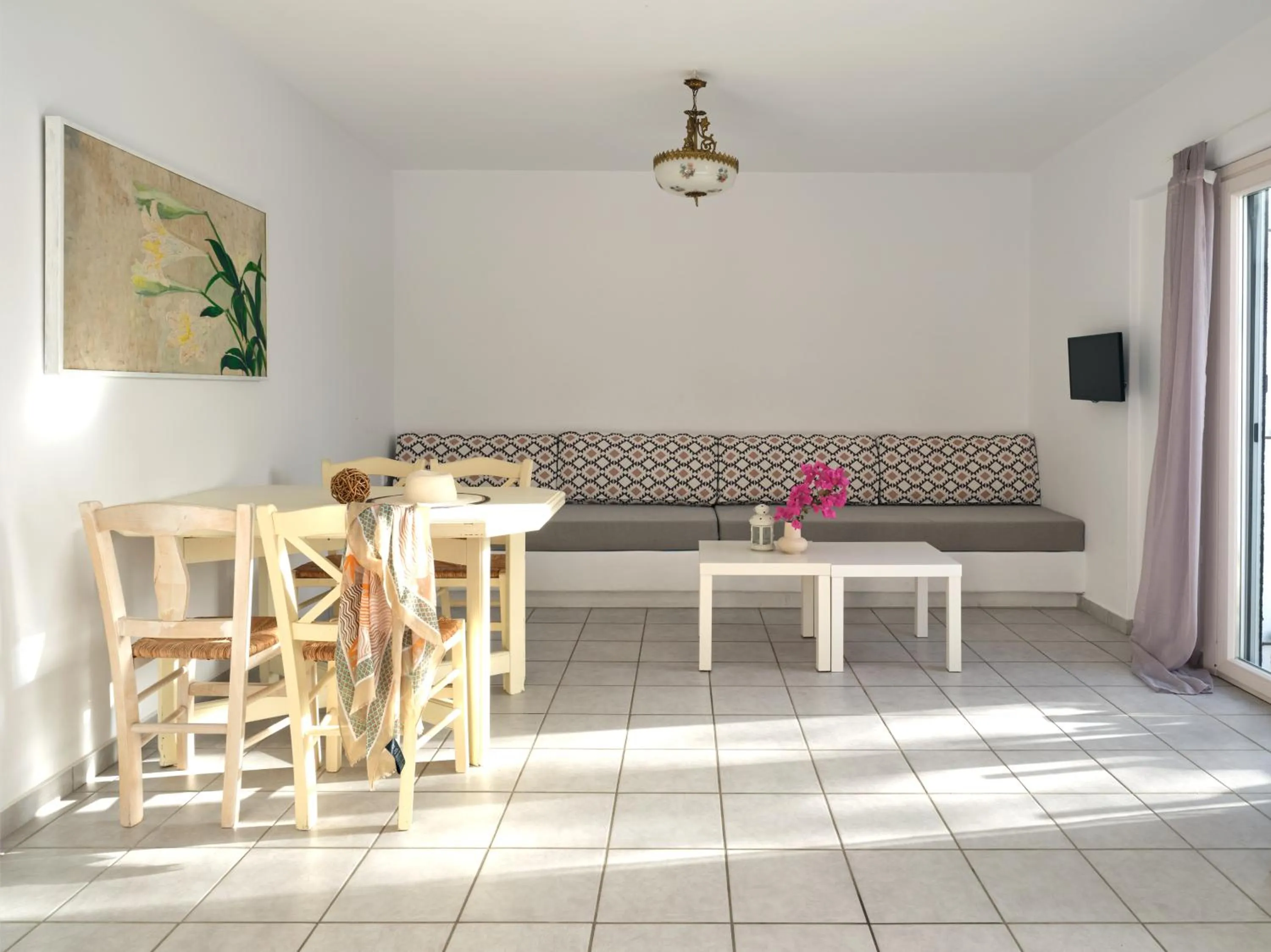 Living room in Cleopatra Seaside Homes, Logaras, Paros