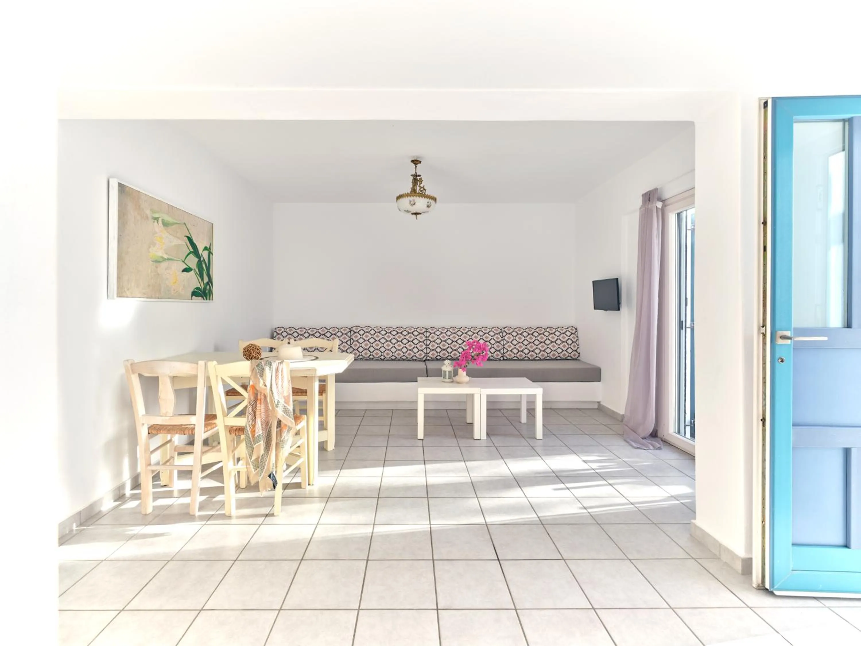 Living room in Cleopatra Seaside Homes, Logaras, Paros