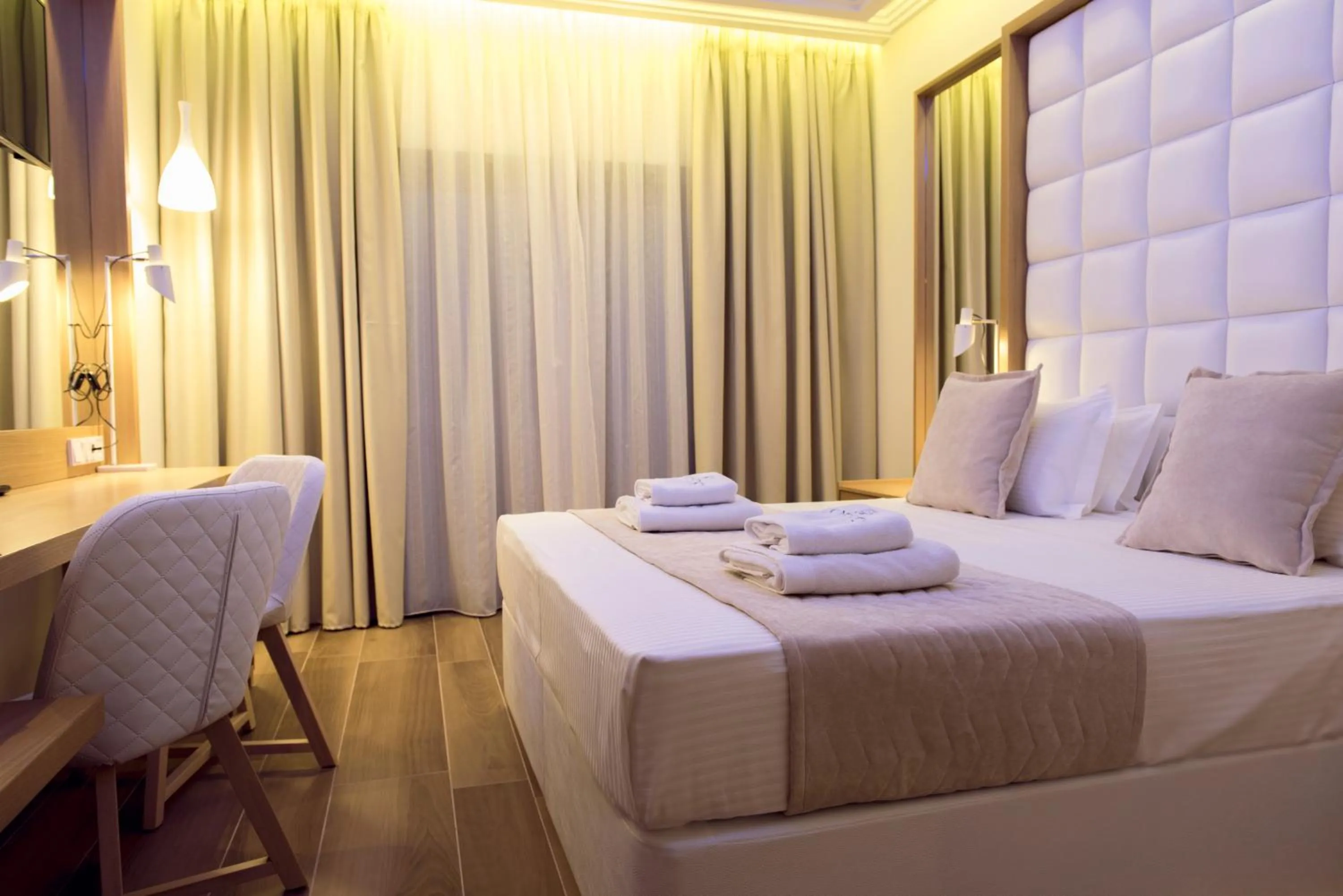 Other, Bed in Porto Marine Hotel