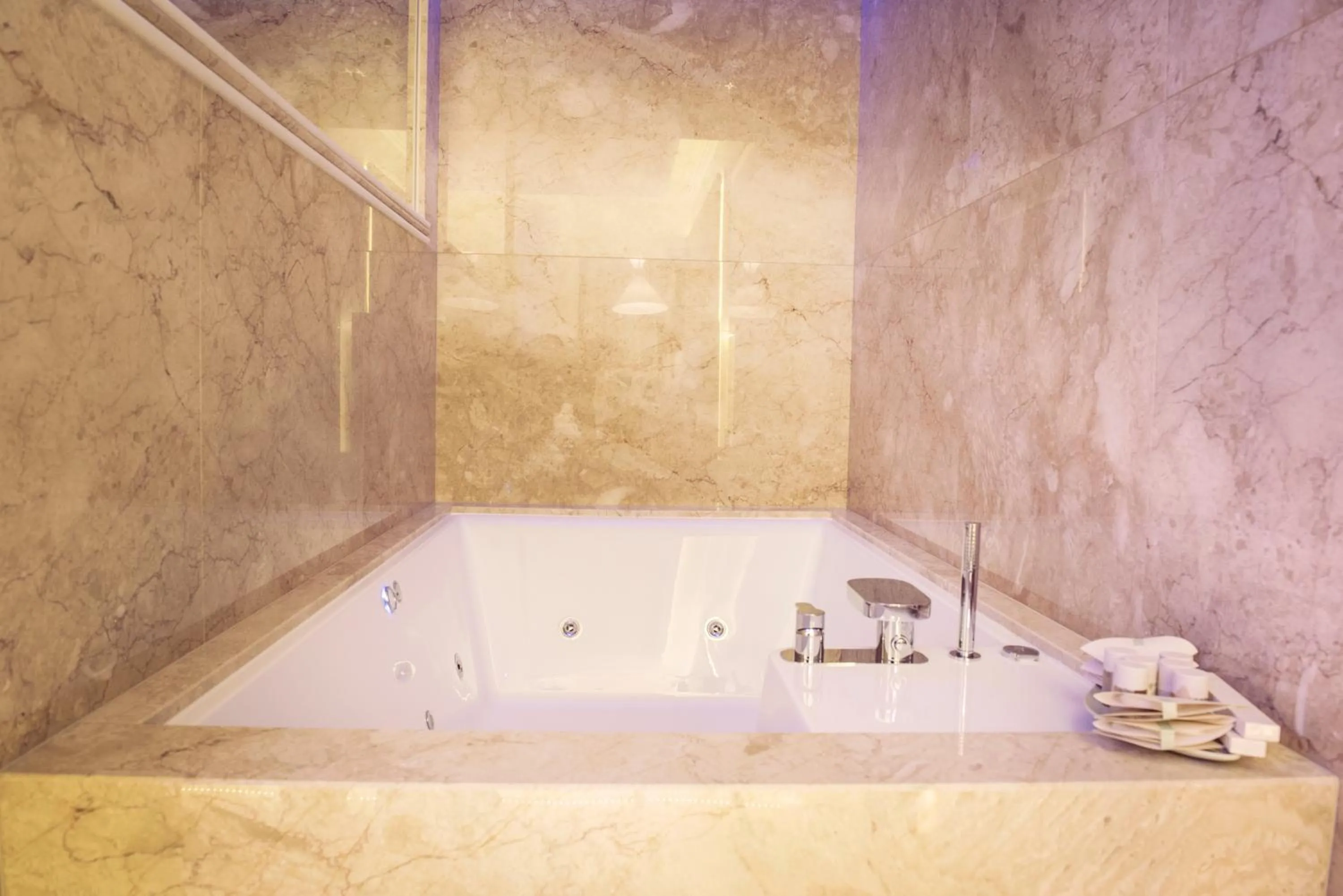 Area and facilities in Porto Marine Hotel