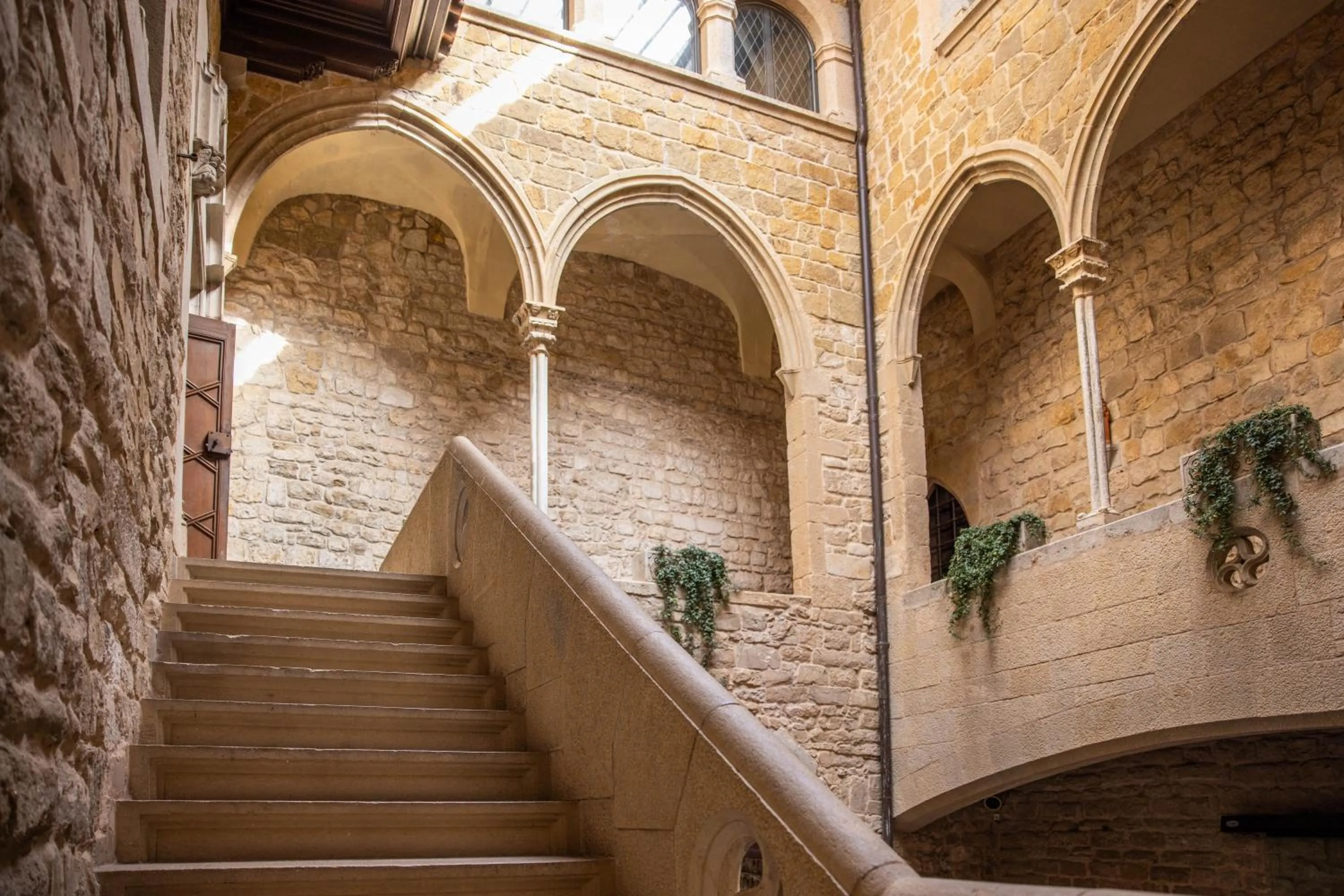 Inner courtyard view in RVHotels Palau Lo Mirador