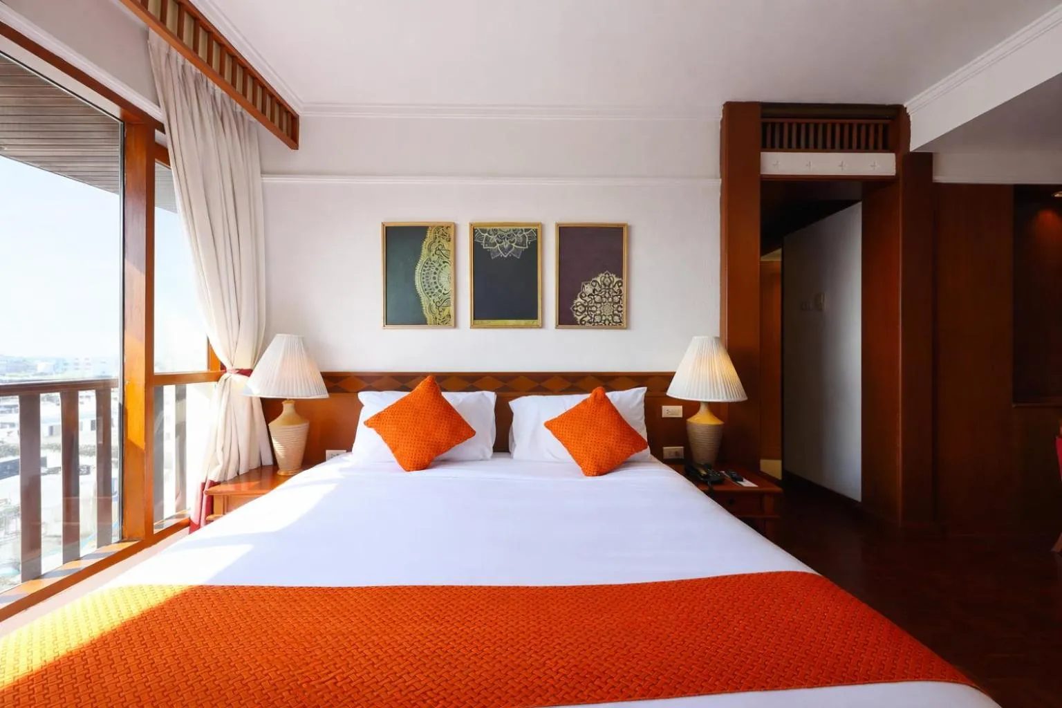 Bed in Wienglakor Hotel Lampang