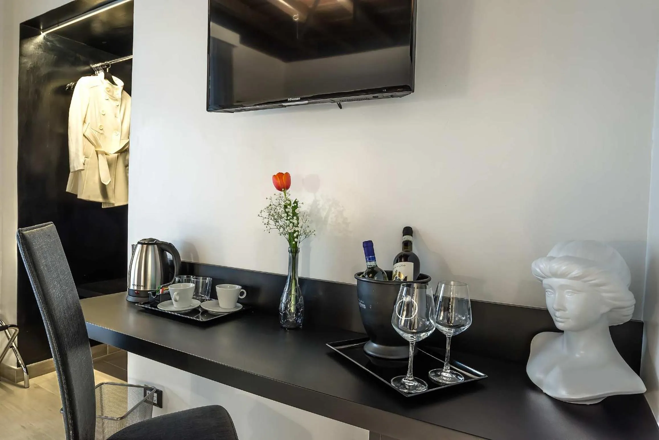 Photo of the whole room in Spagna Luxury'n Trevi