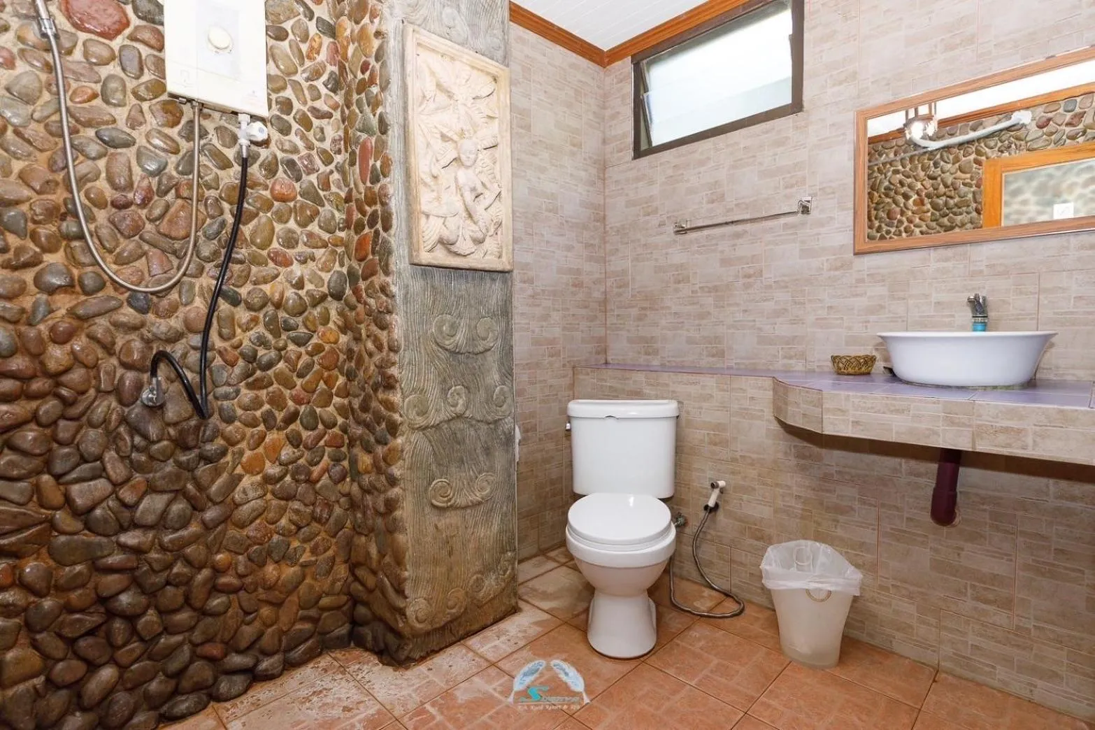 Shower in Suanya Kohkood Resort and Spa