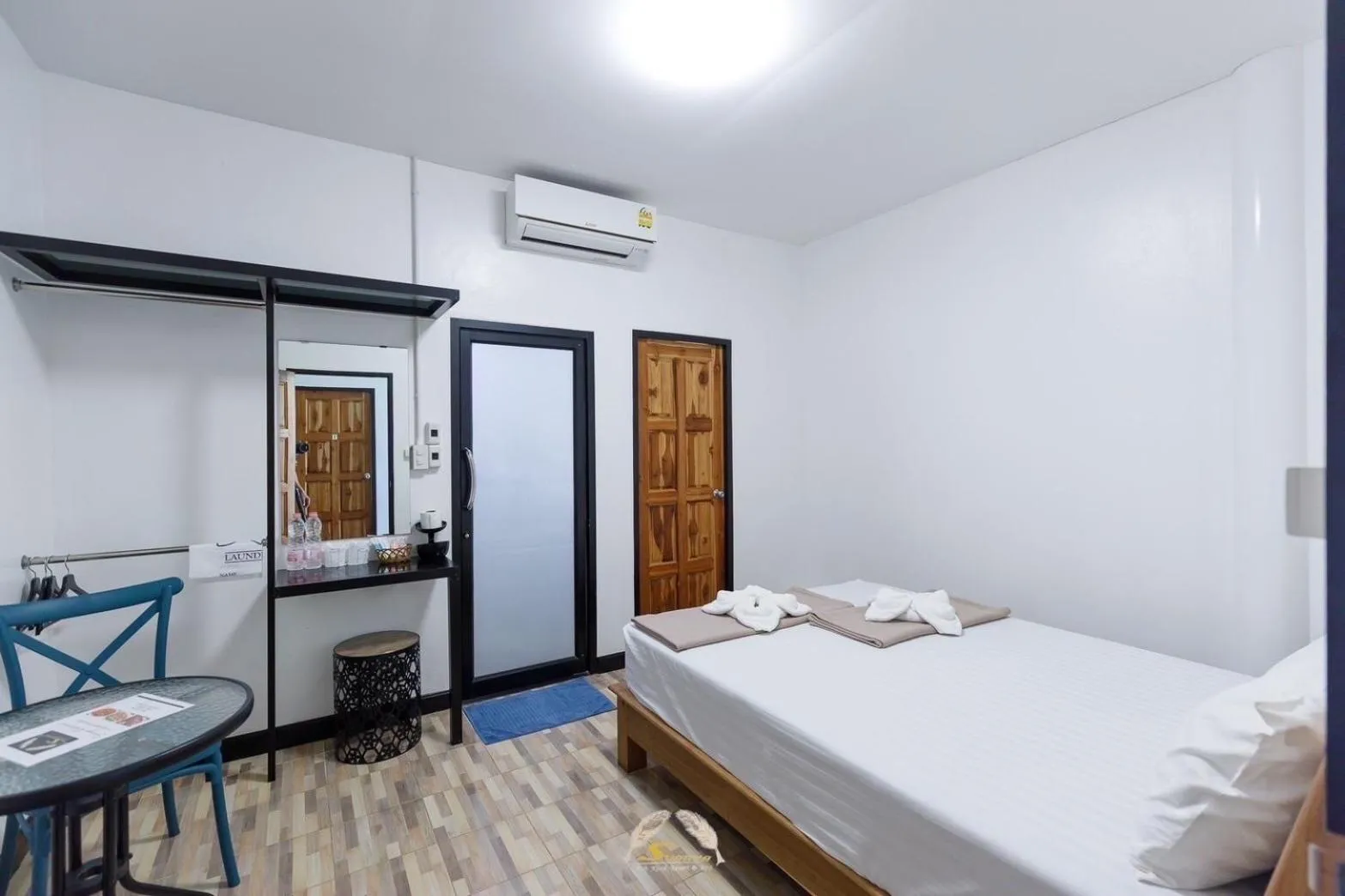 Photo of the whole room, Bed in Suanya Kohkood Resort and Spa