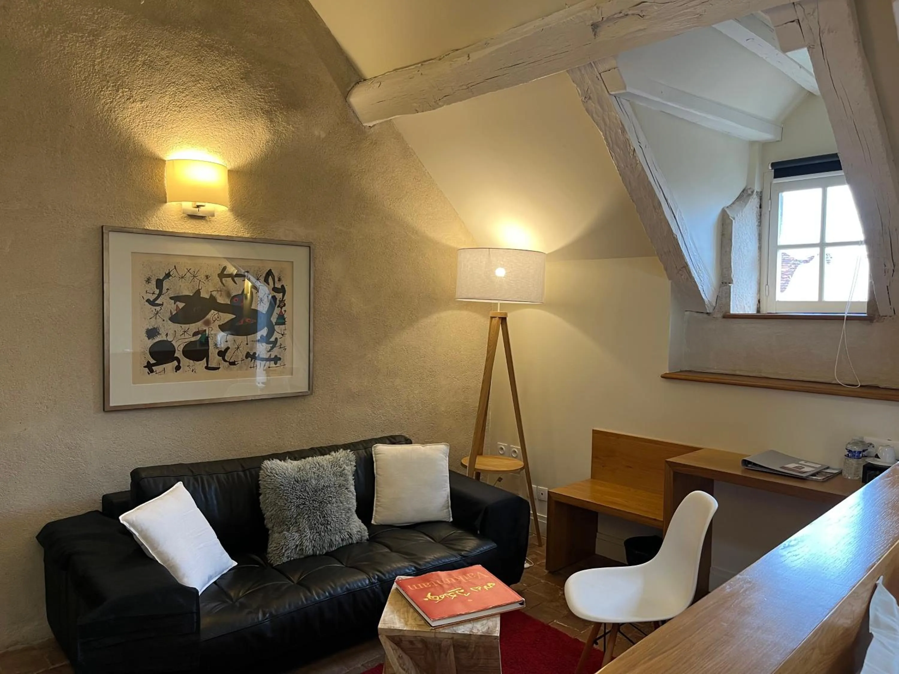 Les Glycines Vézelay