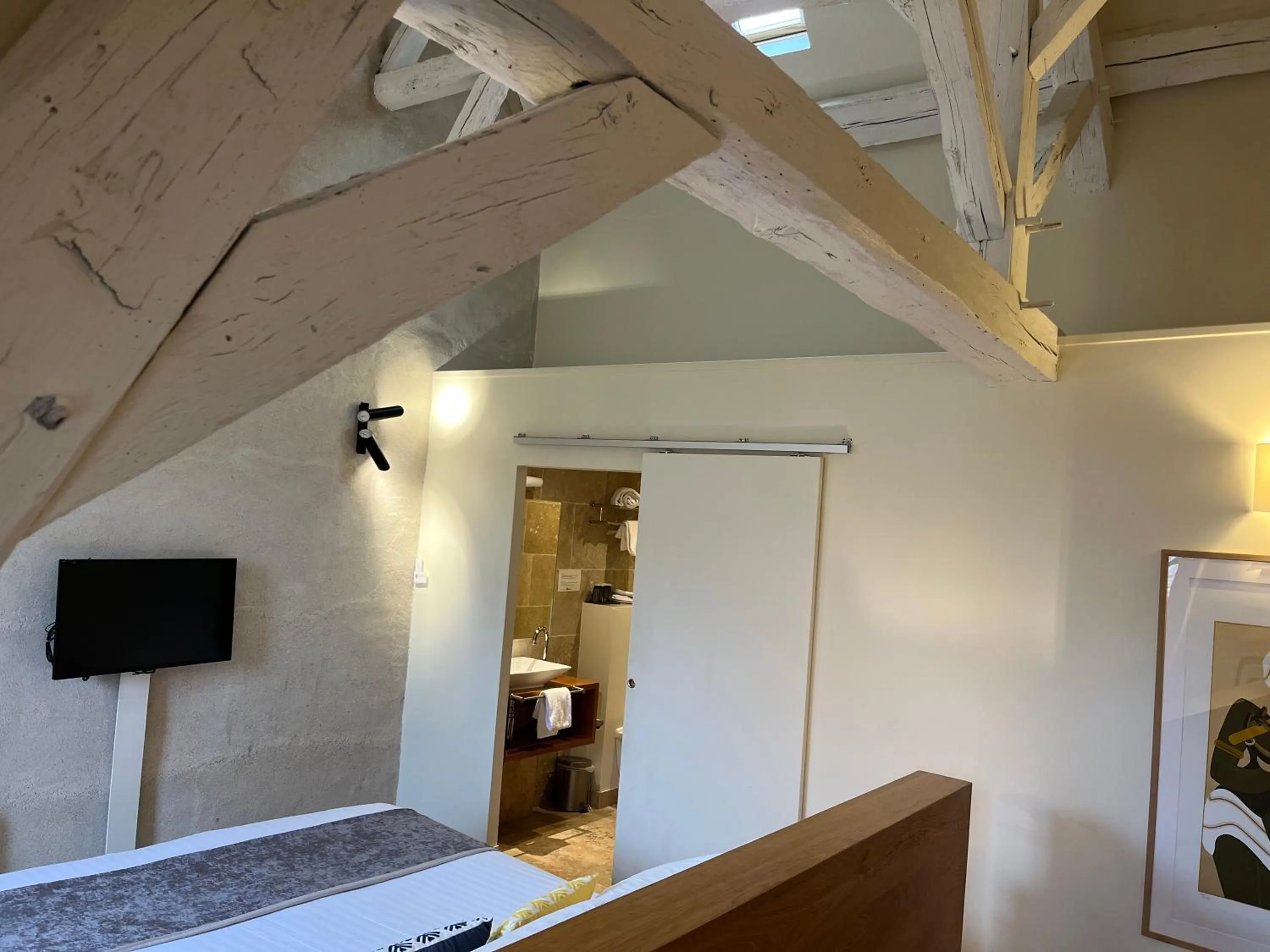 Les Glycines Vézelay