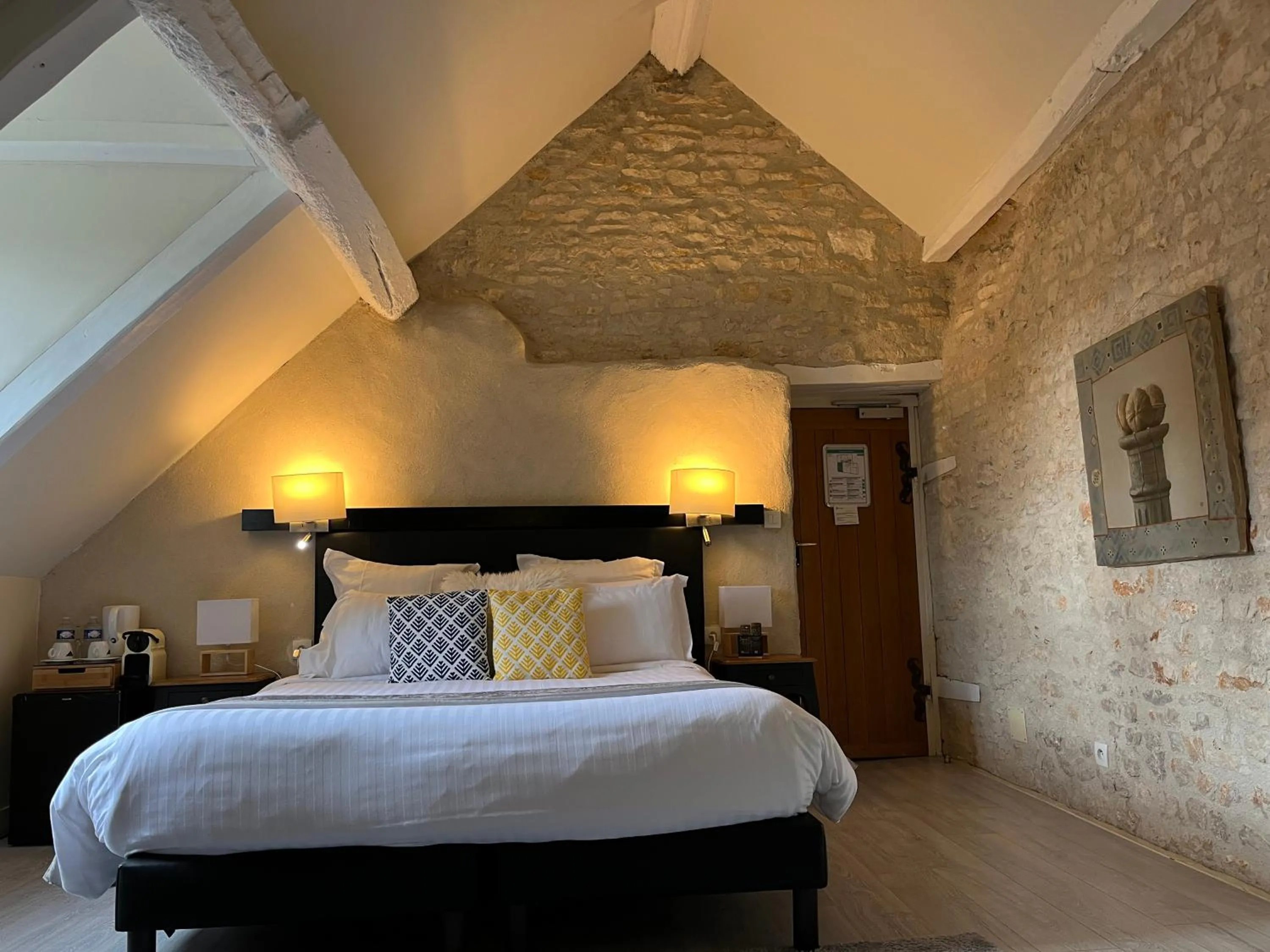 Bed in Les Glycines Vézelay