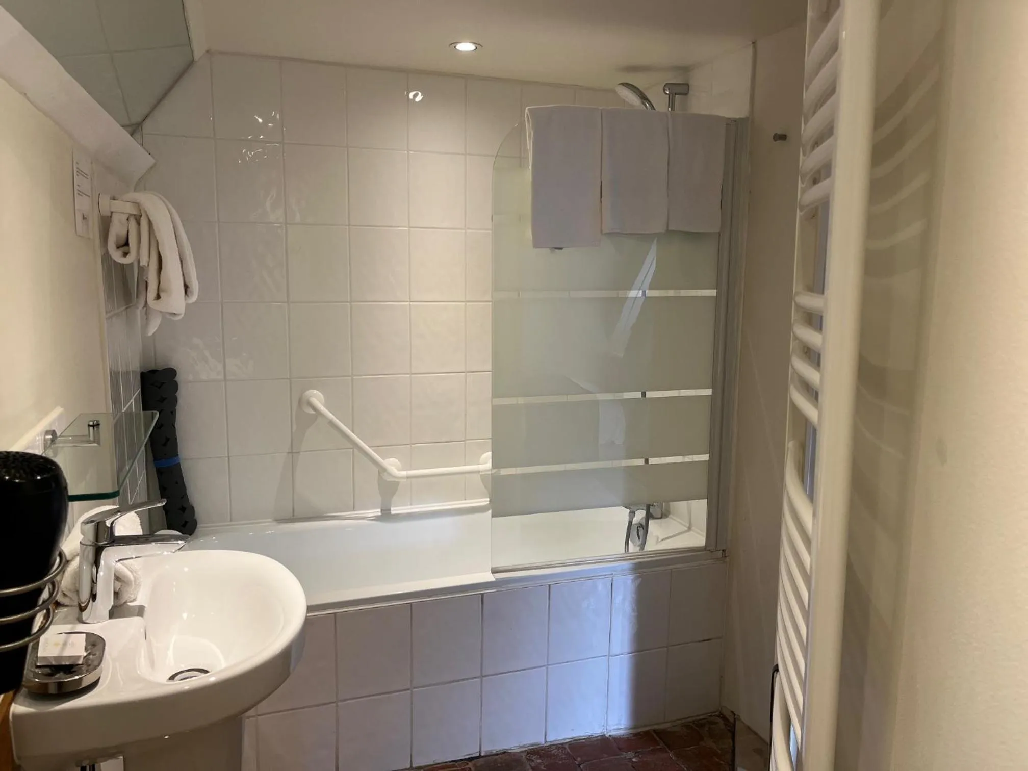 Les Glycines Vézelay