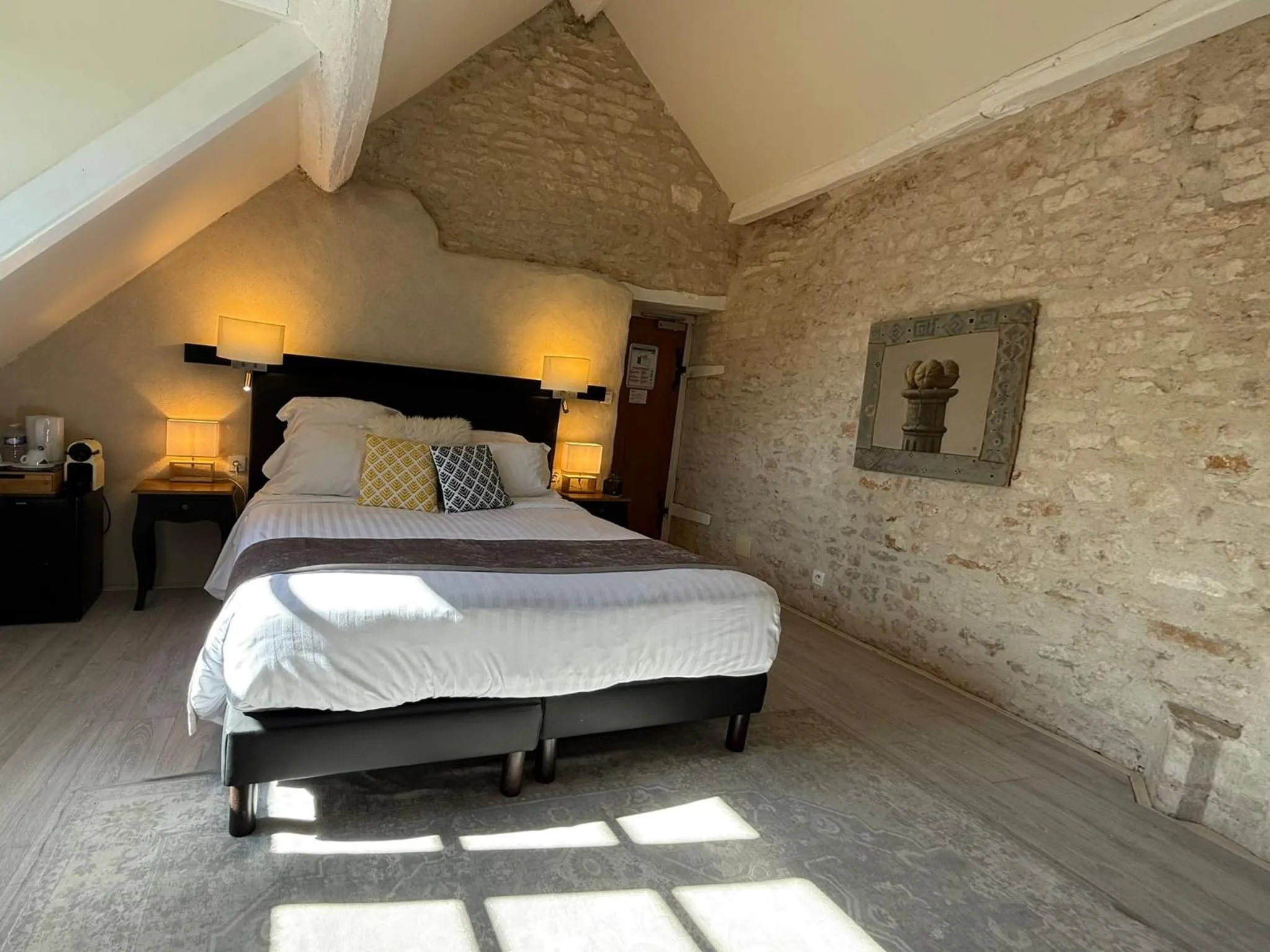 Bed in Les Glycines Vézelay