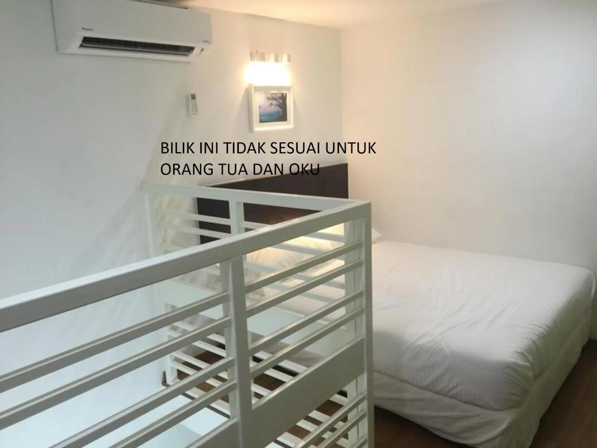 Bed in Apple Inn Hotel