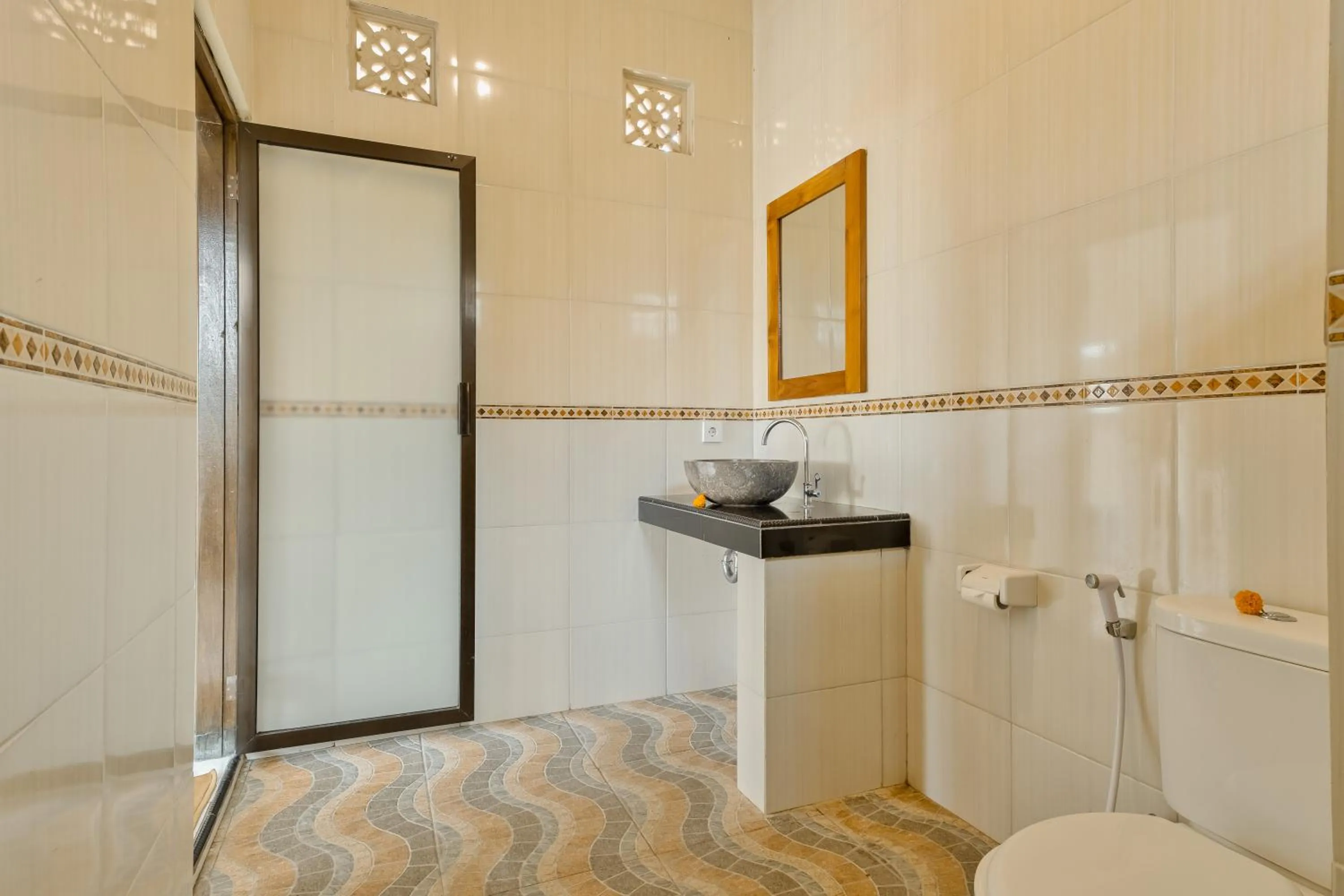 Bathroom in Gora House Bali