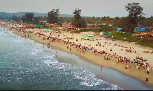 Day in Madrid Home 2 min walk to Beach