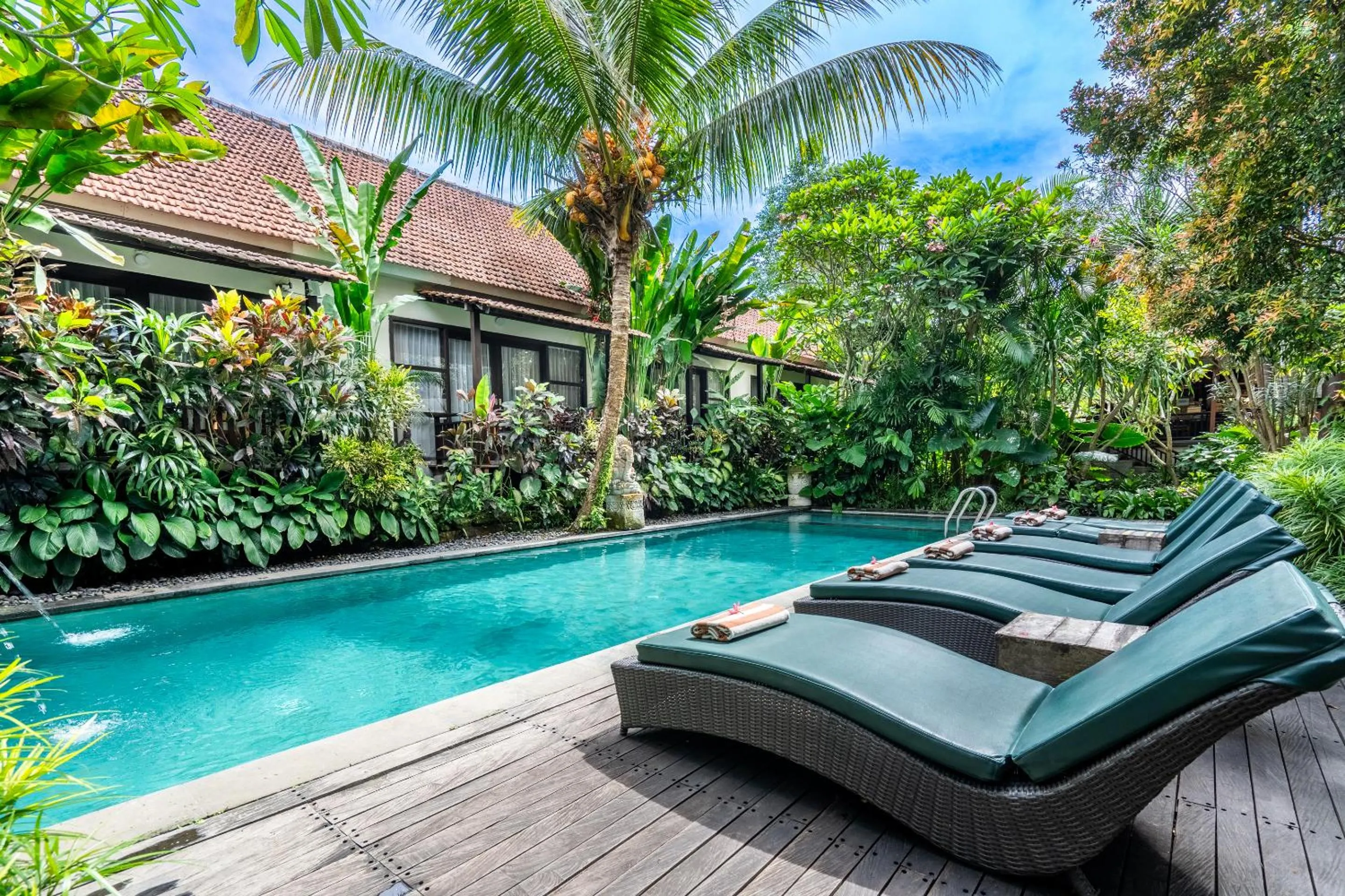 Swimming pool in Meruhdani Boutique Hotel Ubud